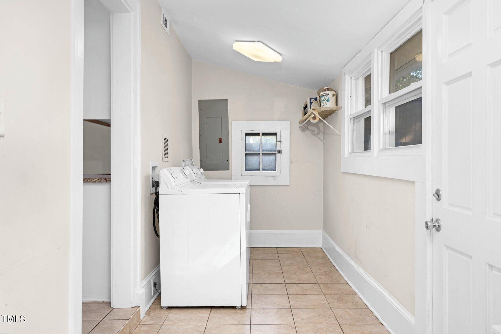 605 Saint David Street Property Photo 23