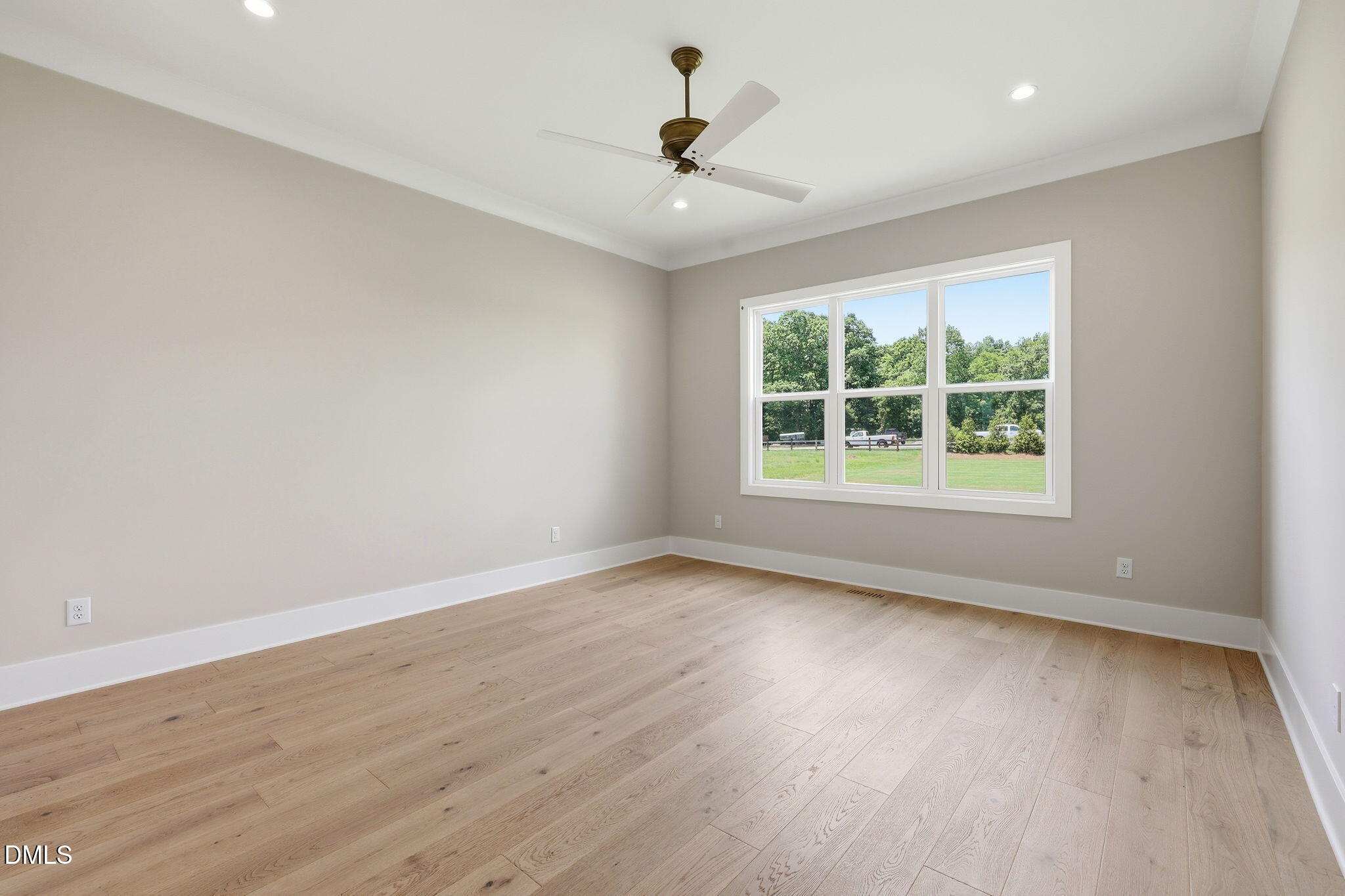5864 Carriage Gate Drive Property Photo 12