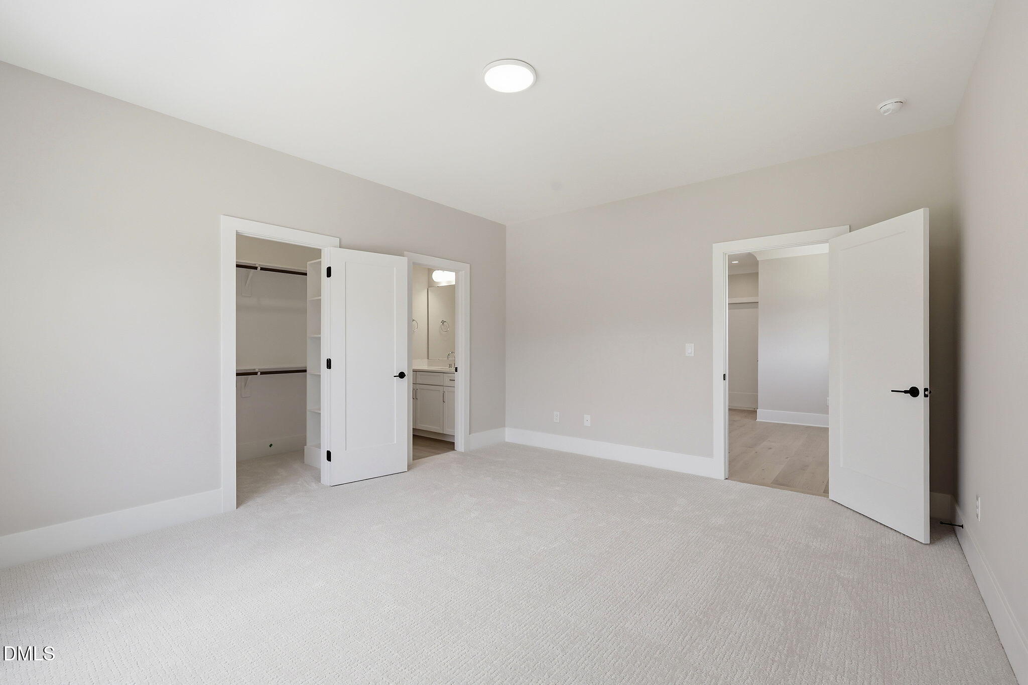 5864 Carriage Gate Drive Property Photo 26