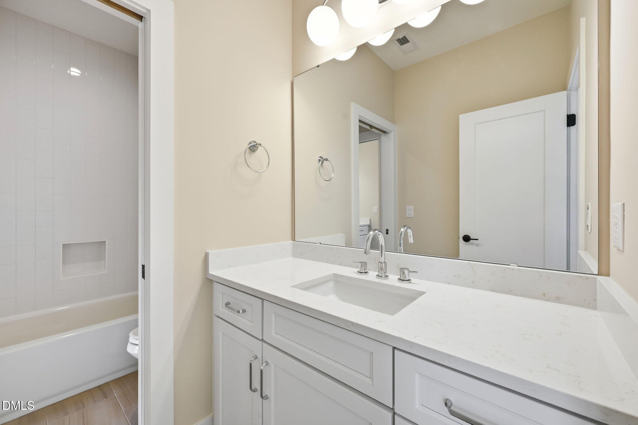 5864 Carriage Gate Drive Property Photo 29