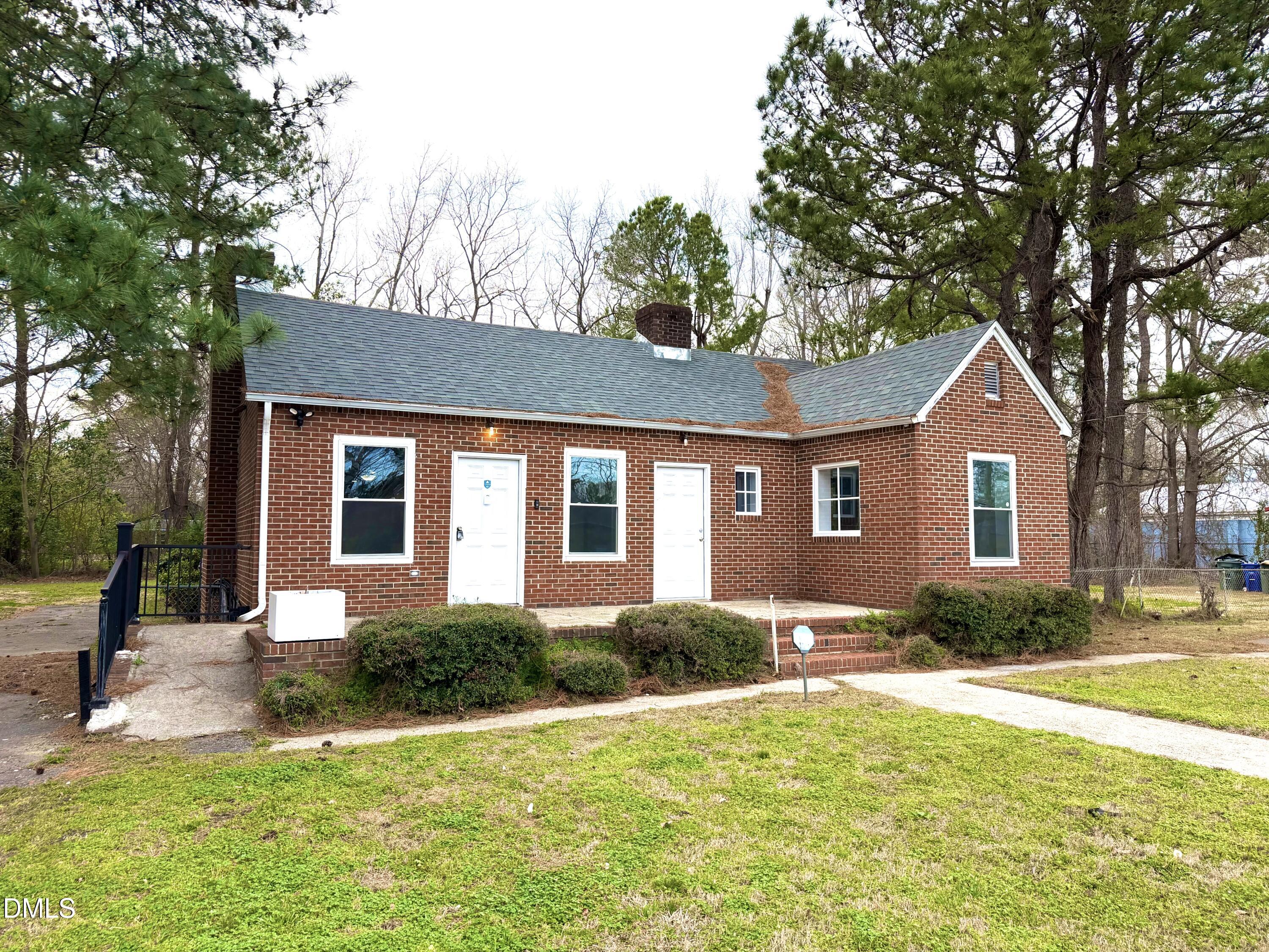 4408 Lee Street Property Photo 1