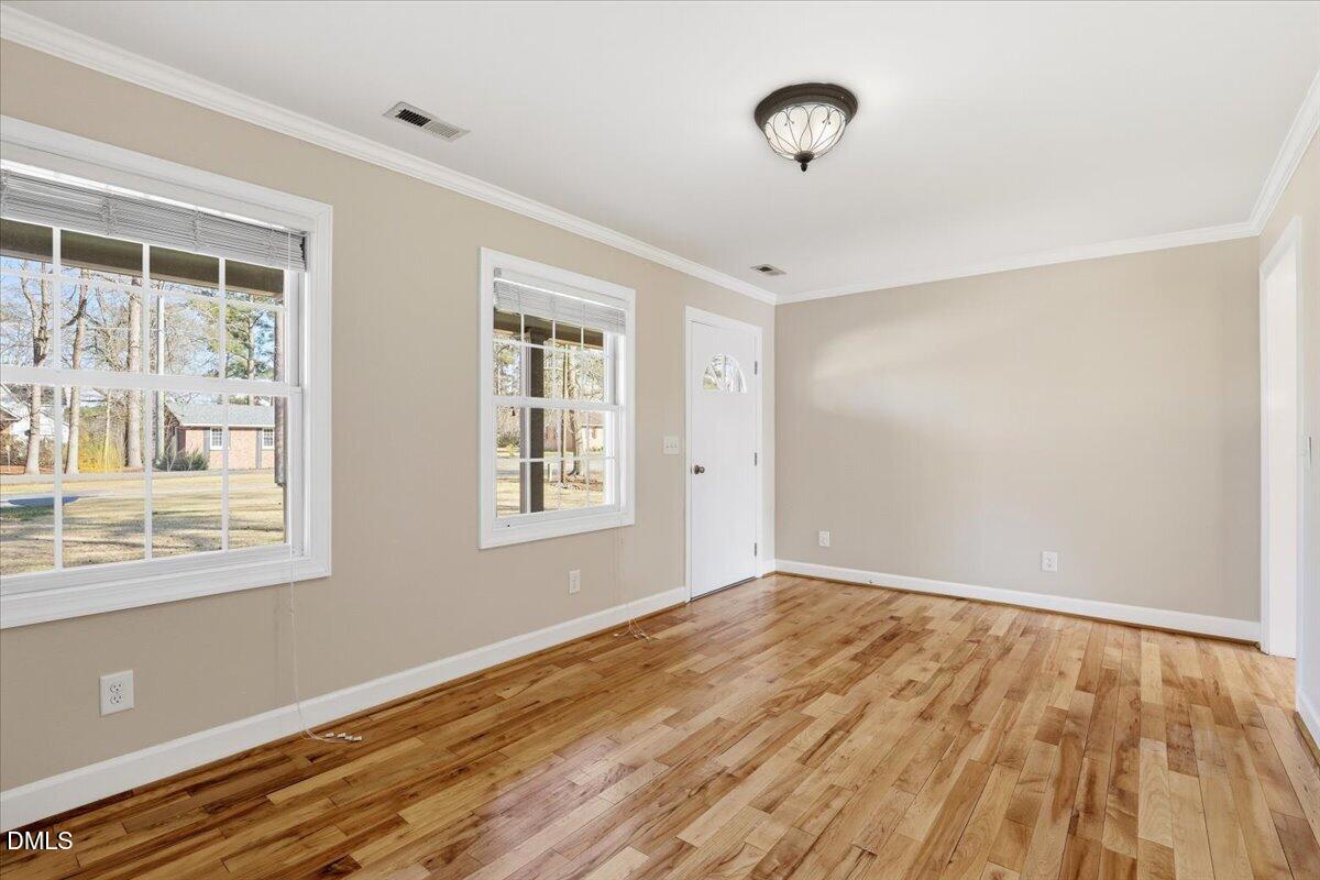 133 Crescent Street Property Photo 6