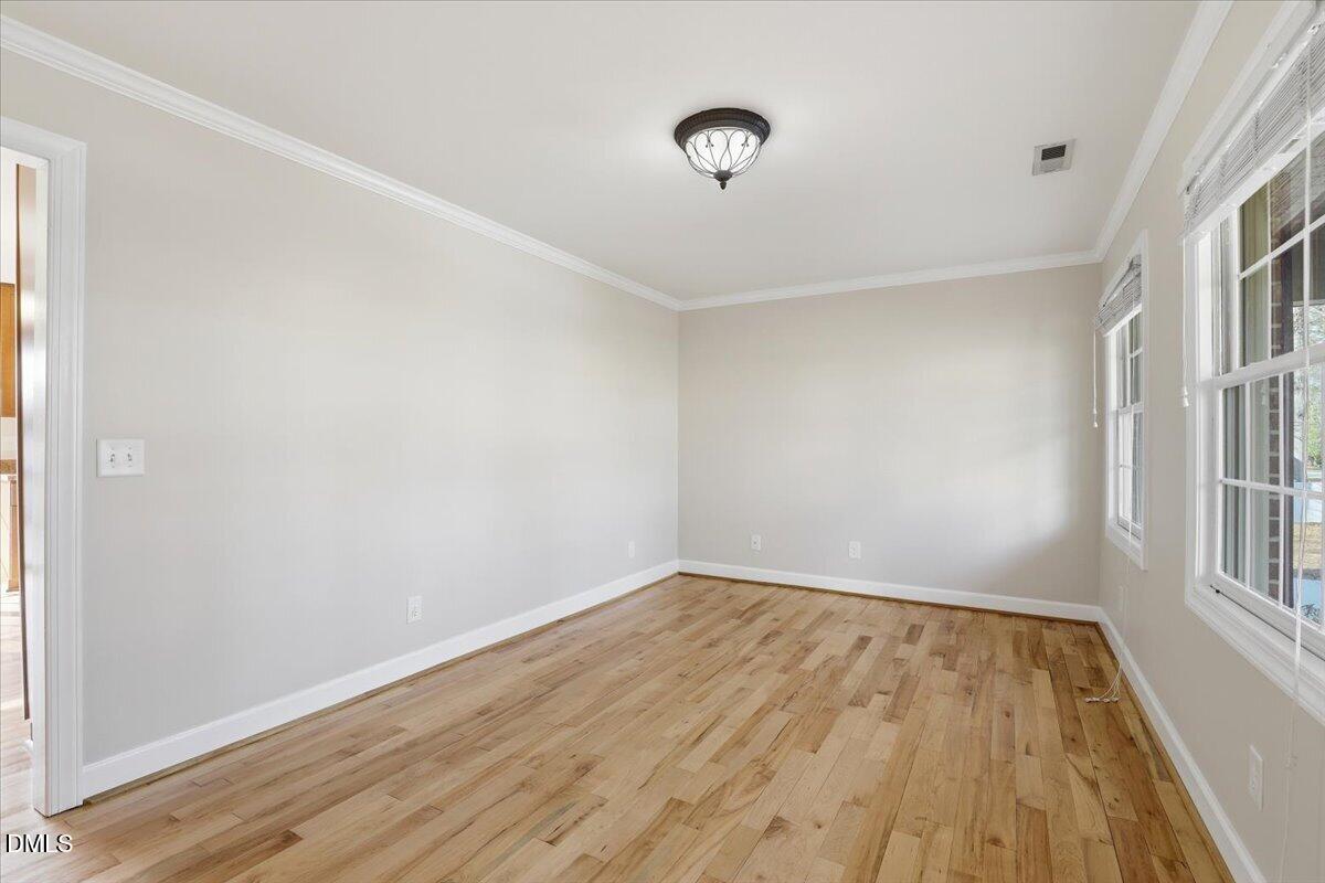 133 Crescent Street Property Photo 7