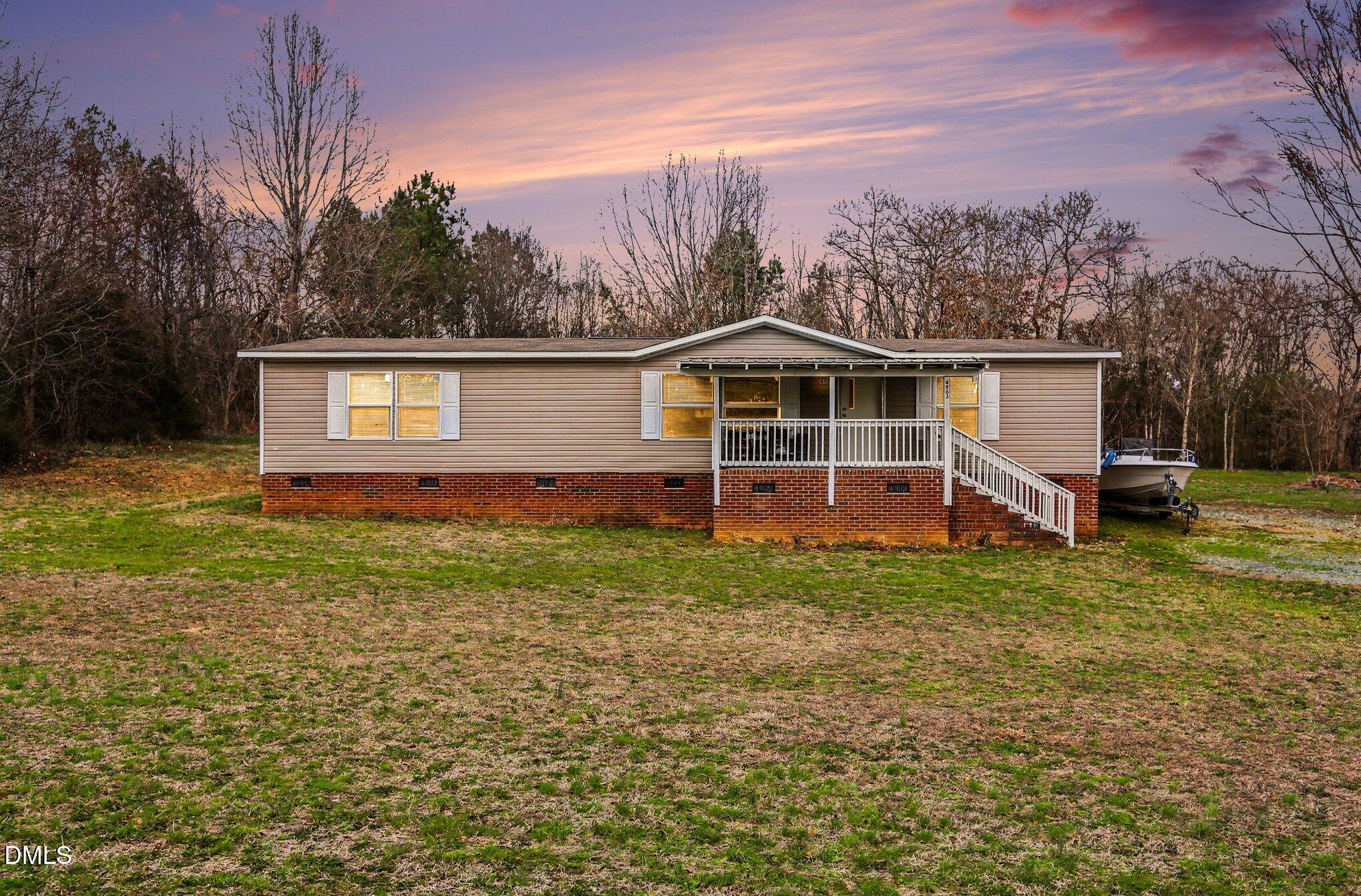 4963 Thom Road Property Photo 2