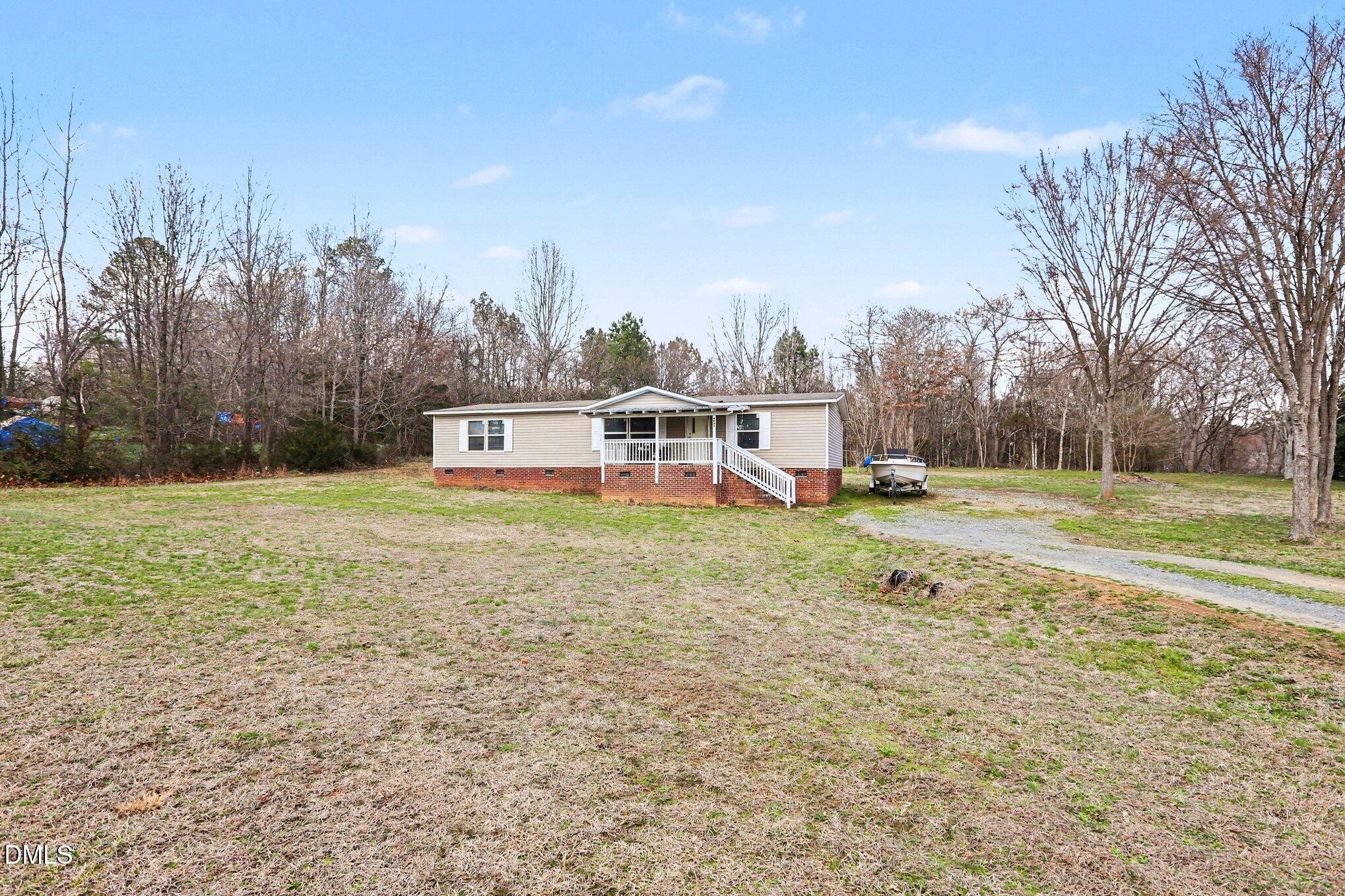 4963 Thom Road Property Photo 4