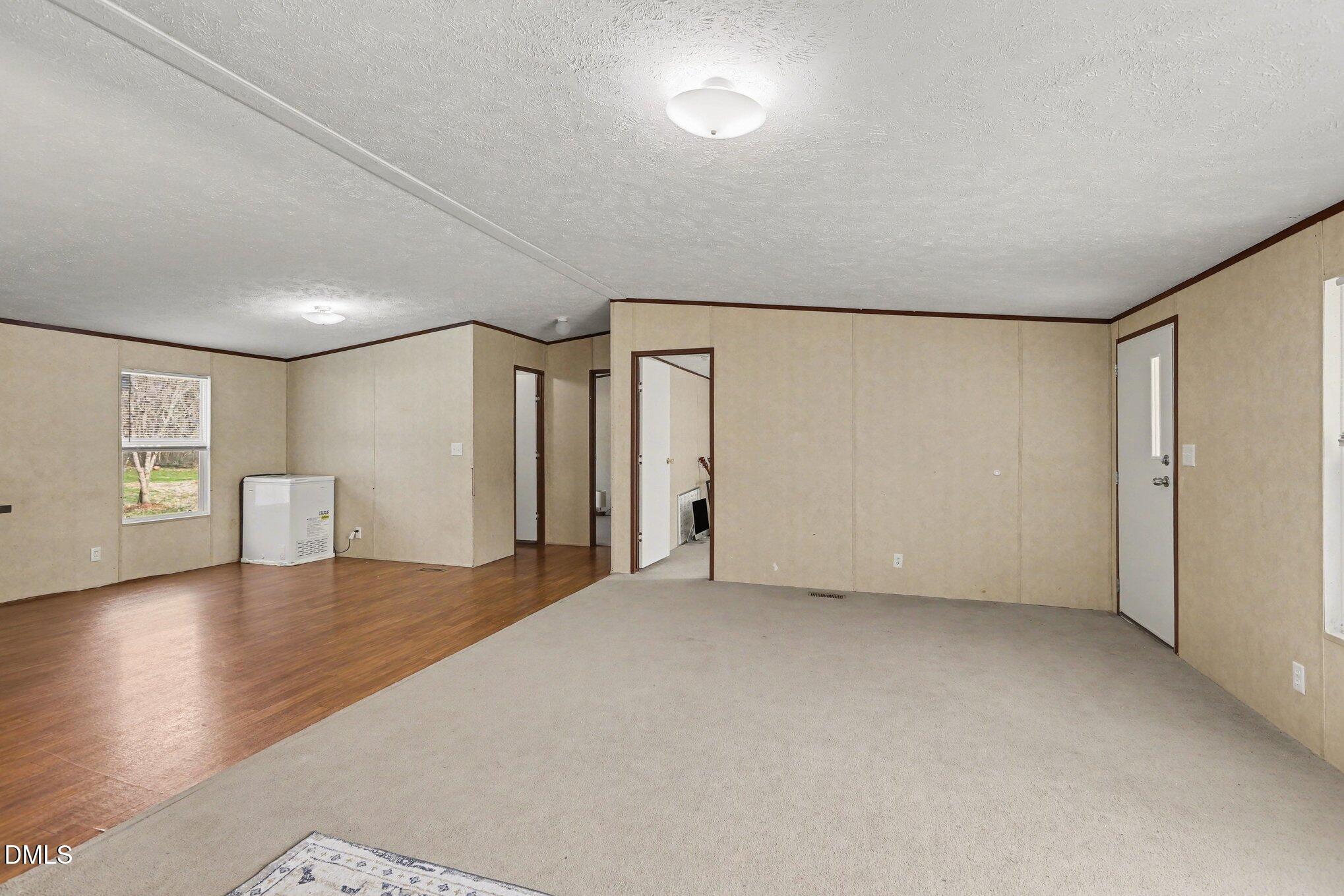 4963 Thom Road Property Photo 8