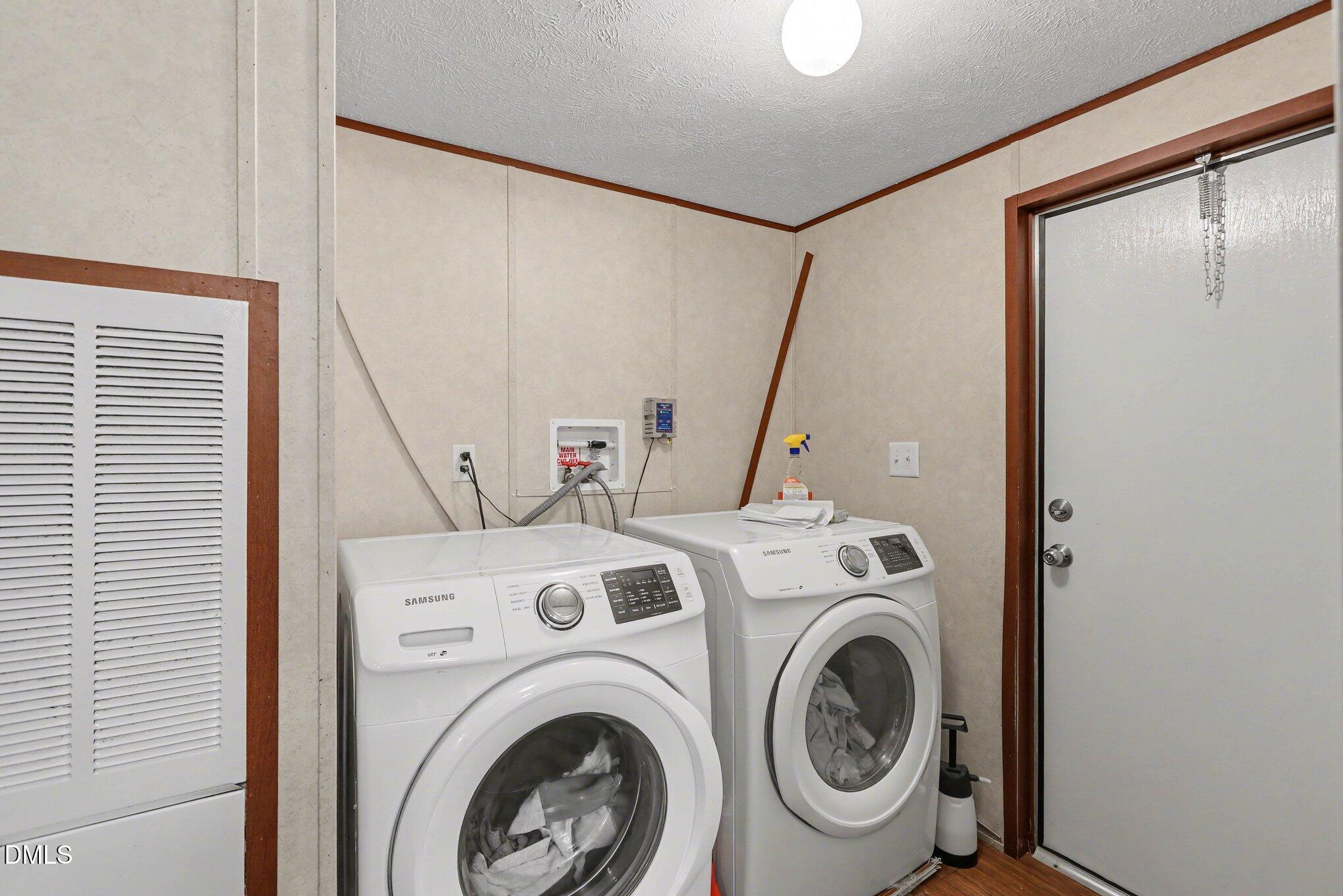 4963 Thom Road Property Photo 24