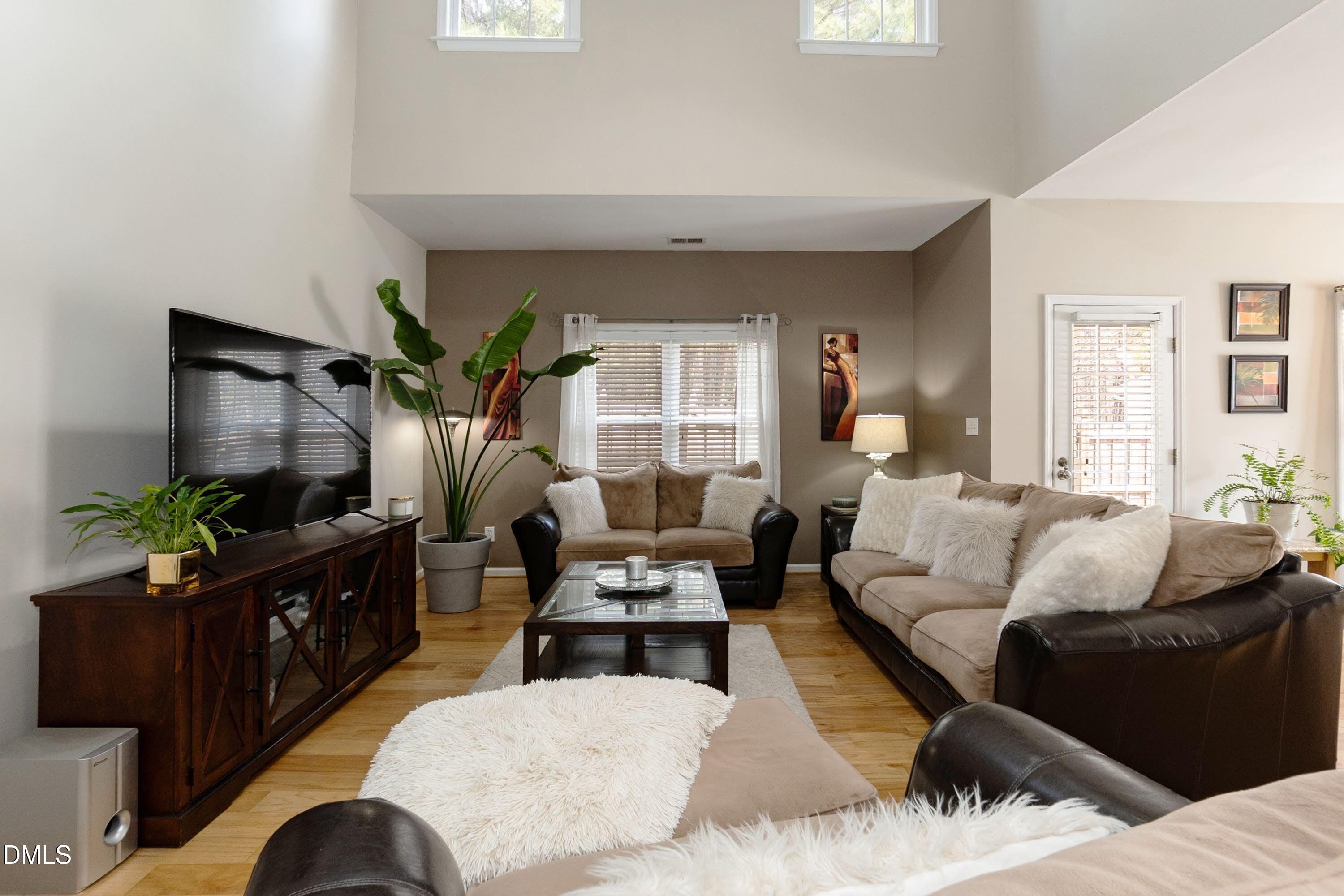 3047 Coxindale Drive Property Photo 6