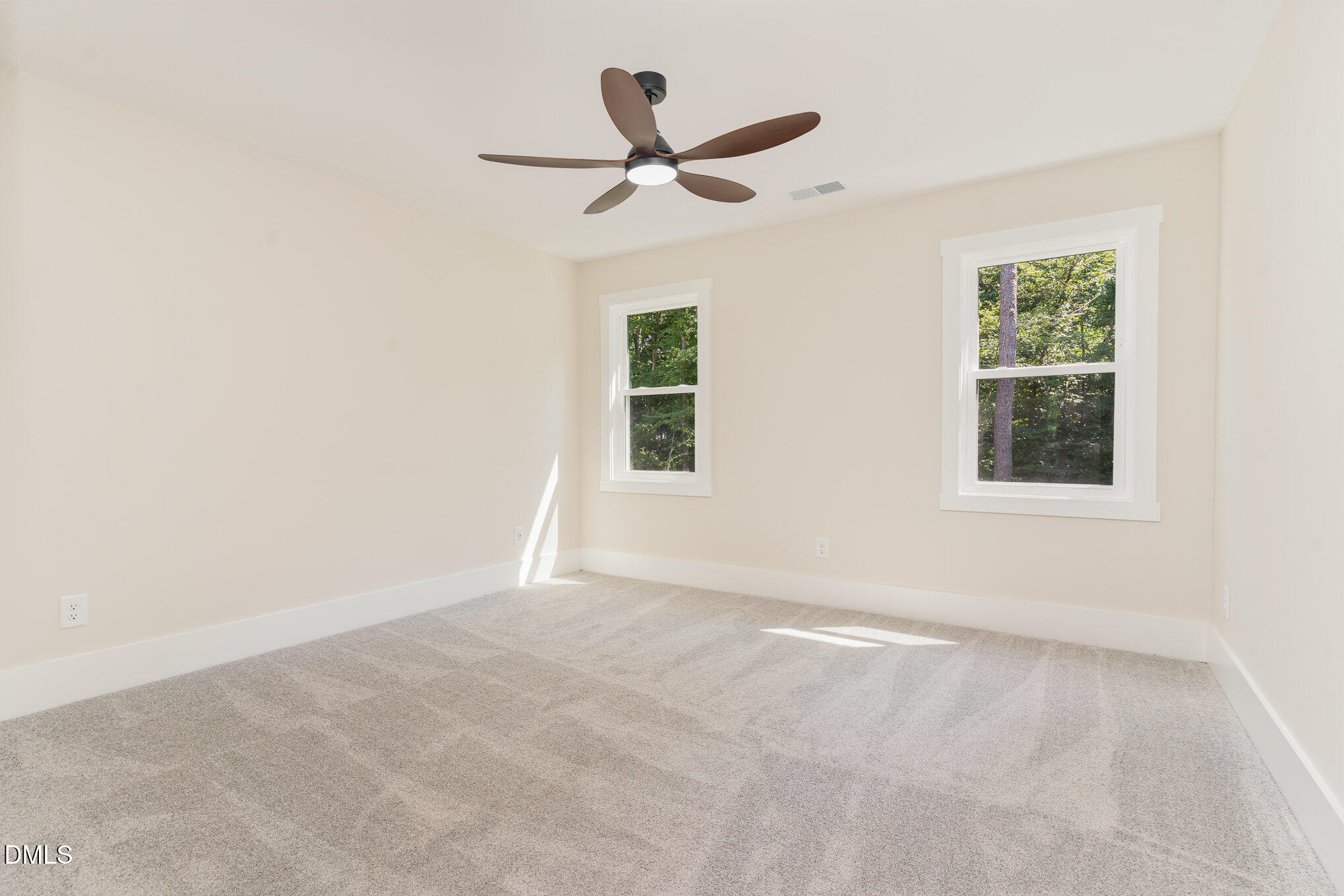 301 W College Street Property Photo 17