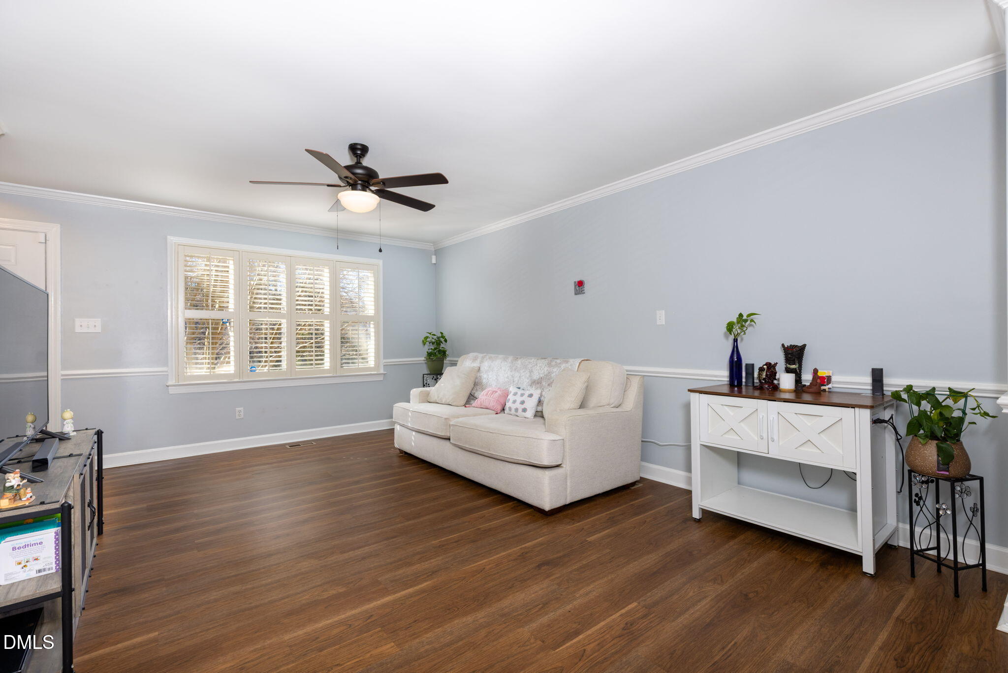 1250 Shadowbark Court Property Photo 11