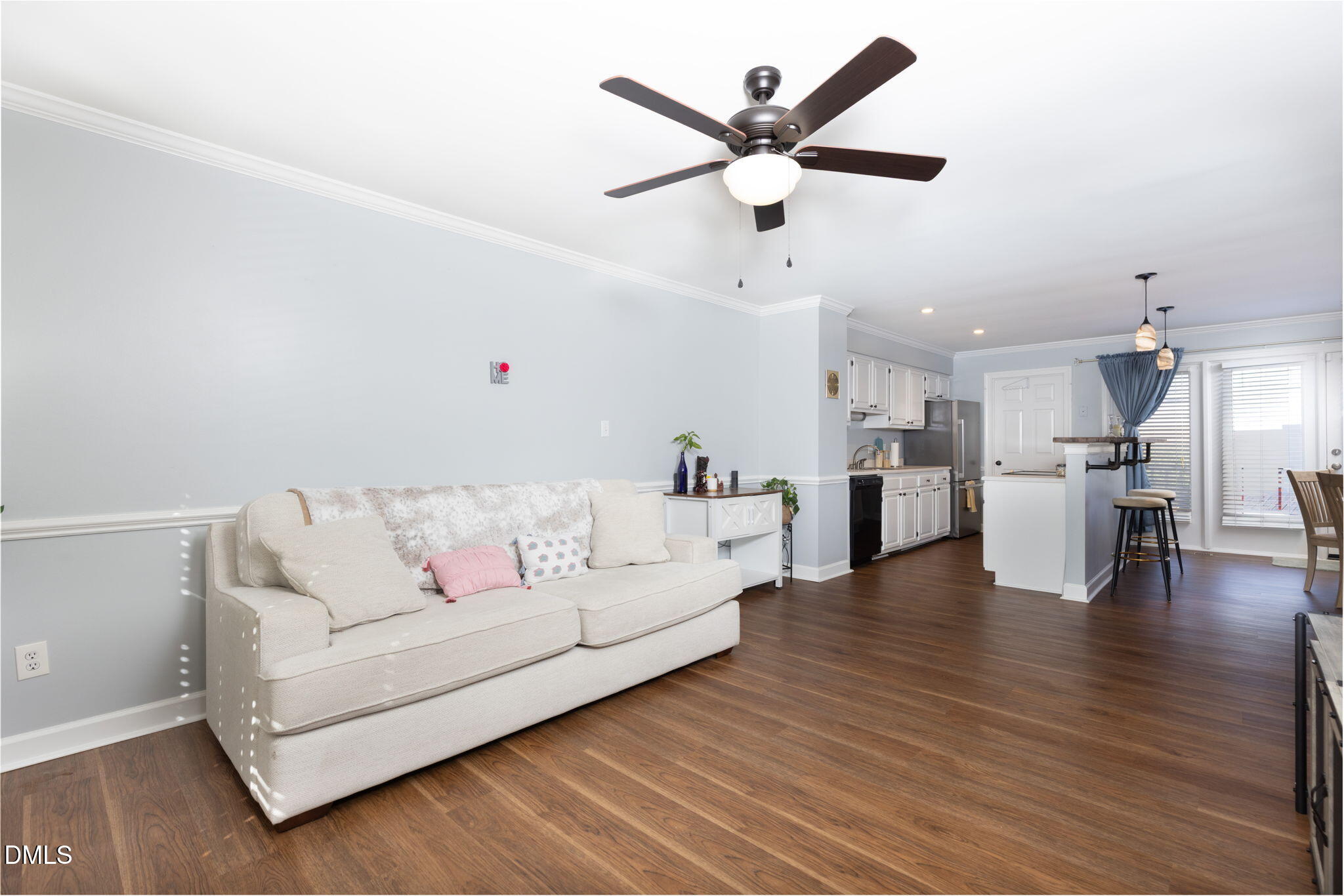 1250 Shadowbark Court Property Photo 15