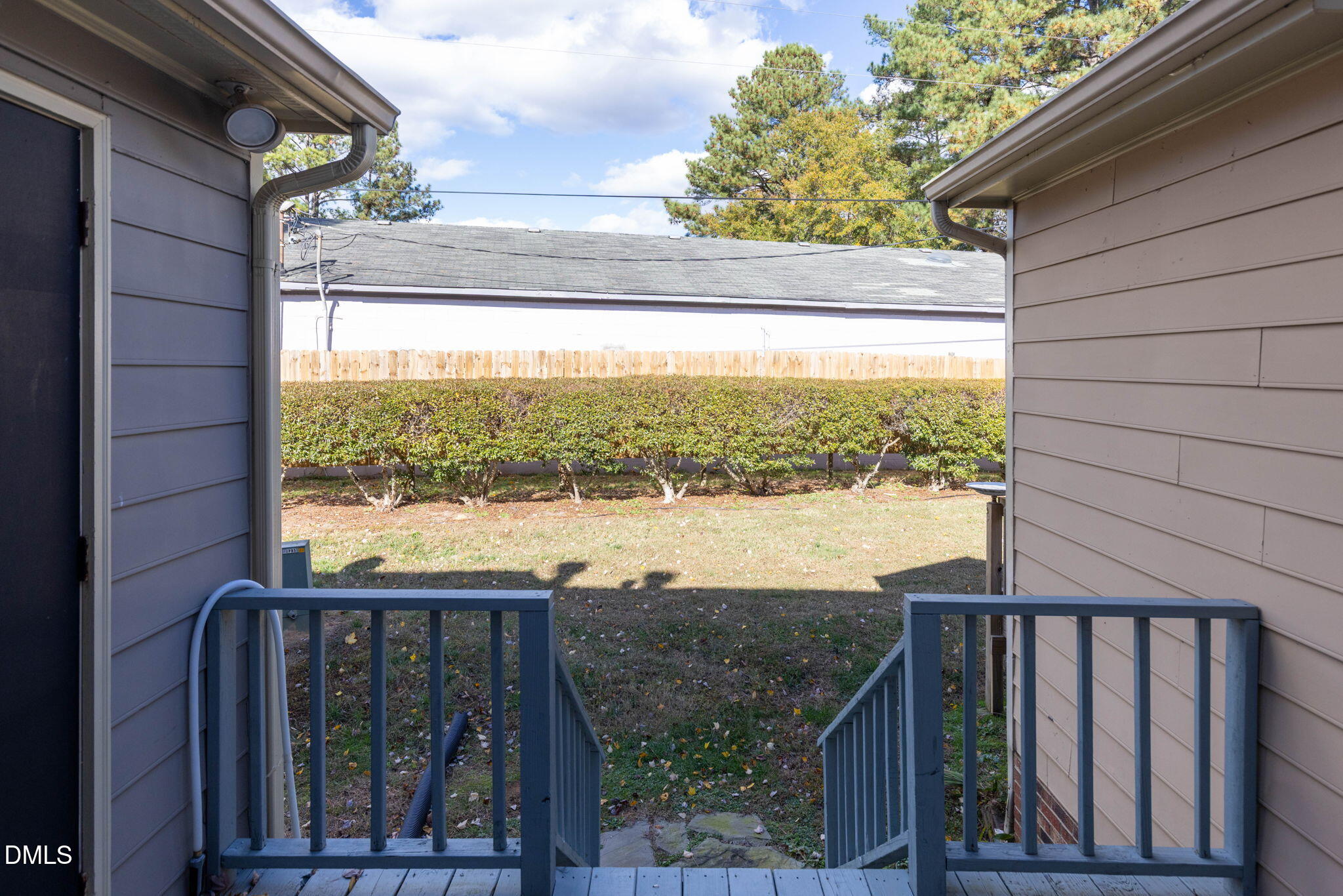 1250 Shadowbark Court Property Photo 24