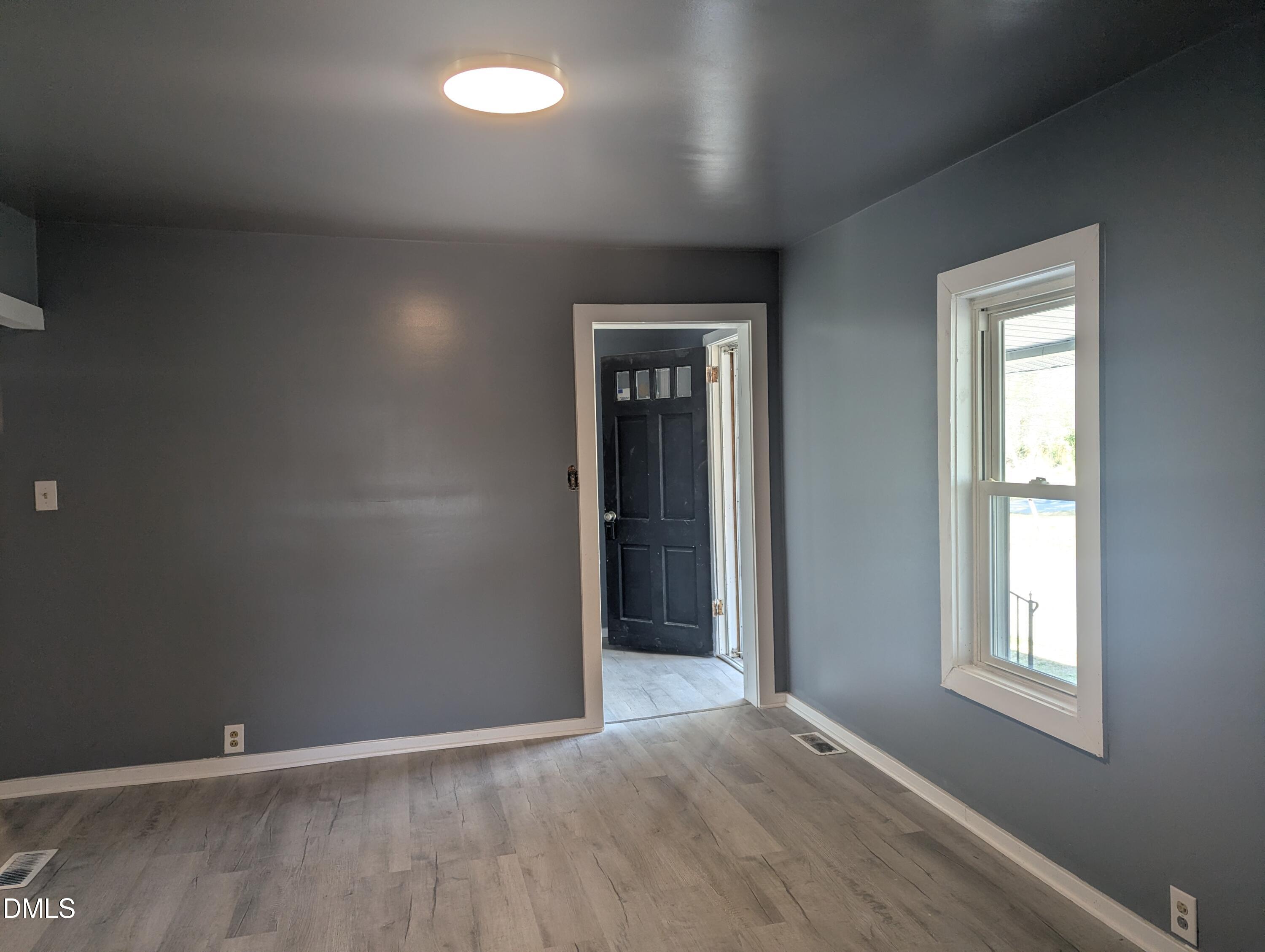 502 E Surles Street Property Photo 3