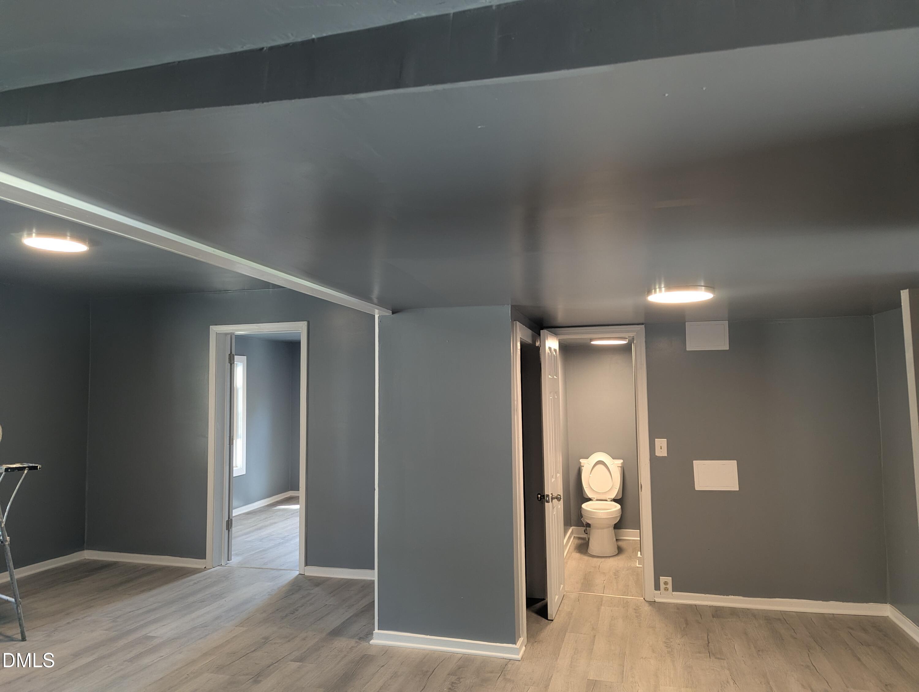 502 E Surles Street Property Photo 4