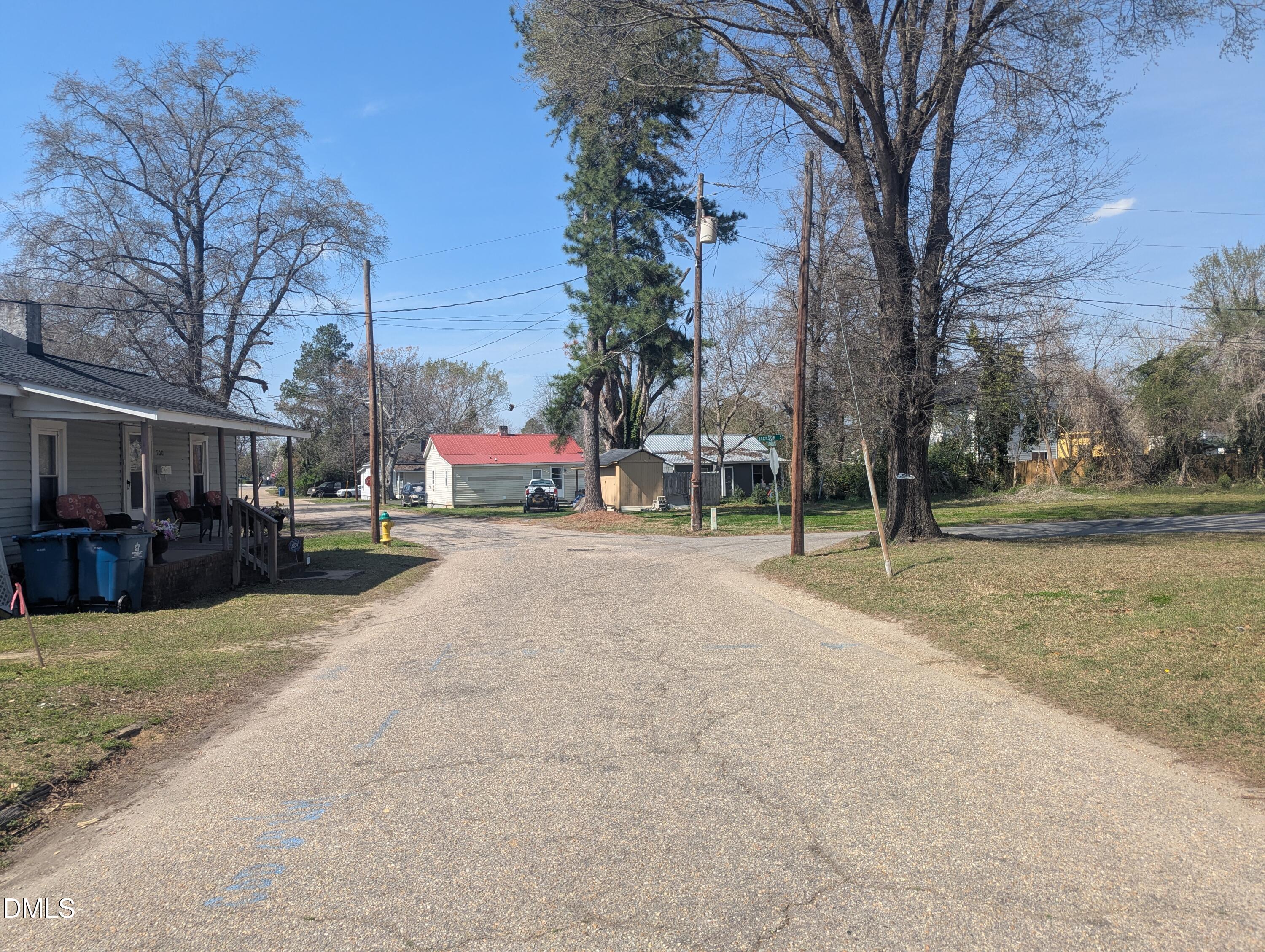 502 E Surles Street Property Photo 25