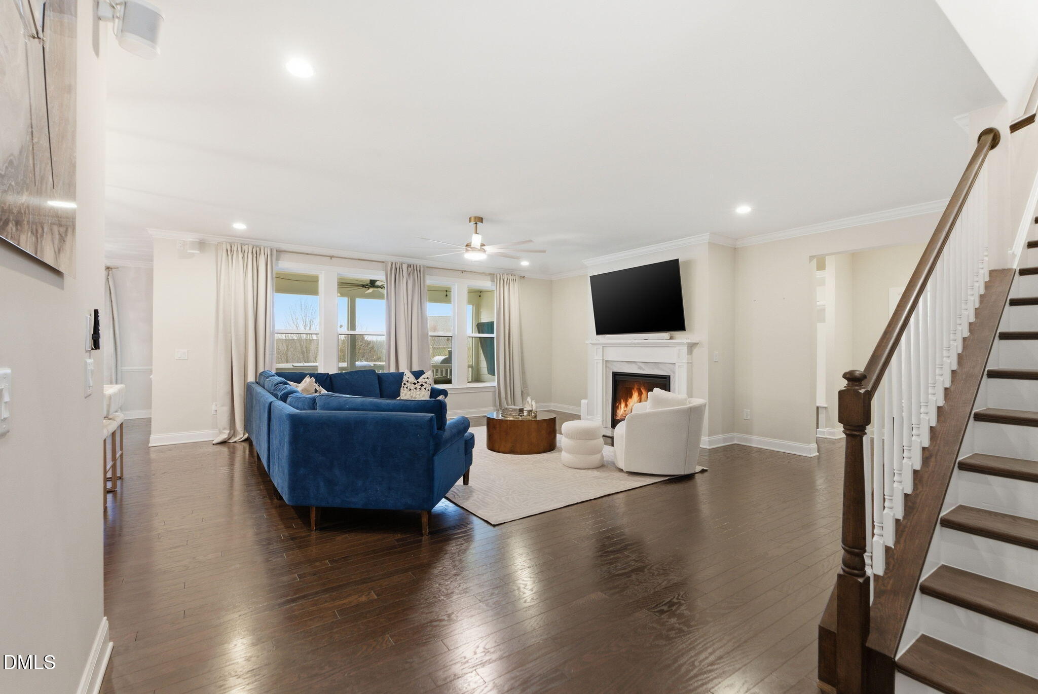 216 Artisan Park Drive Property Photo 4