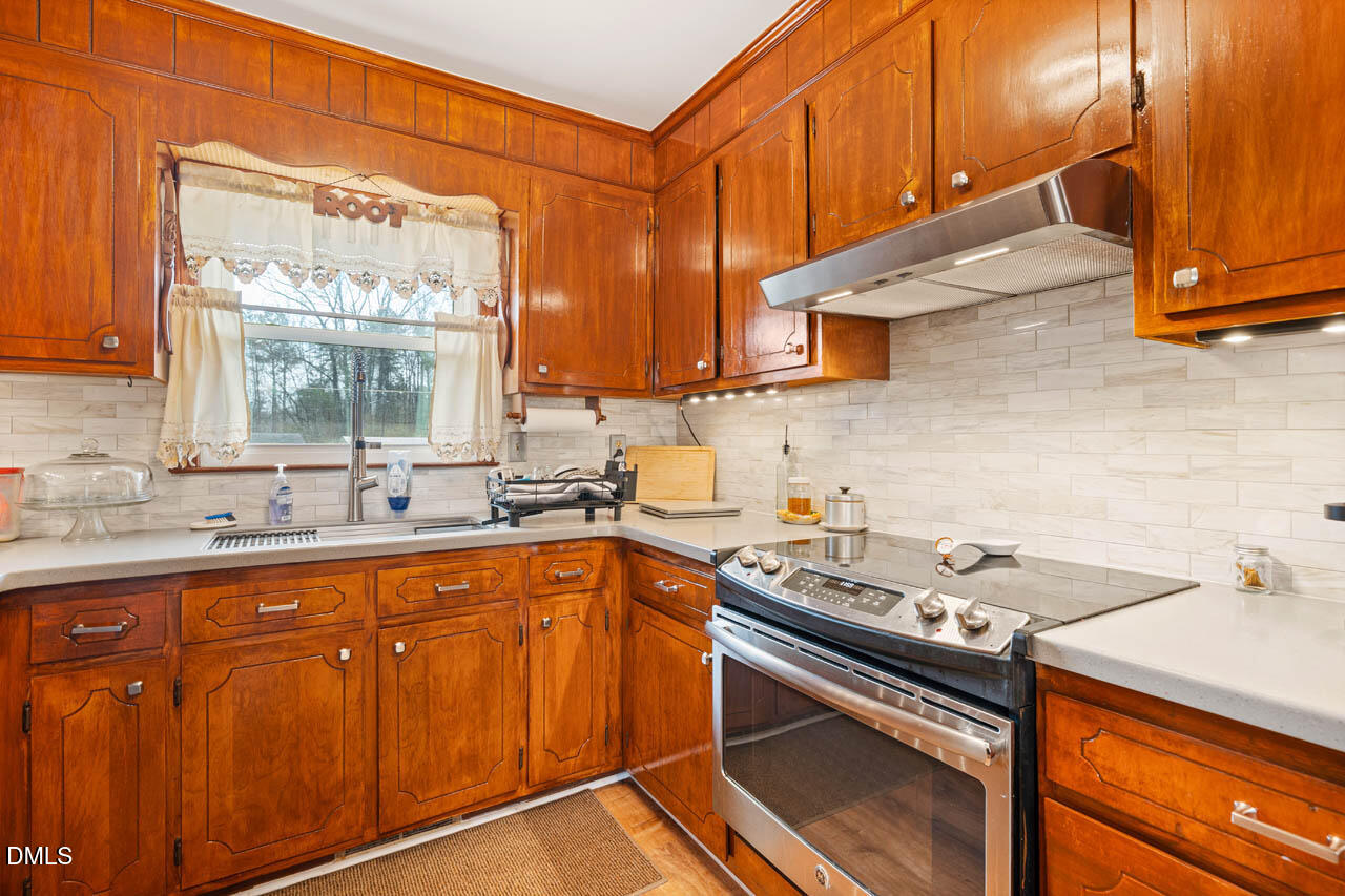 200 Sawmill Road Property Photo 11