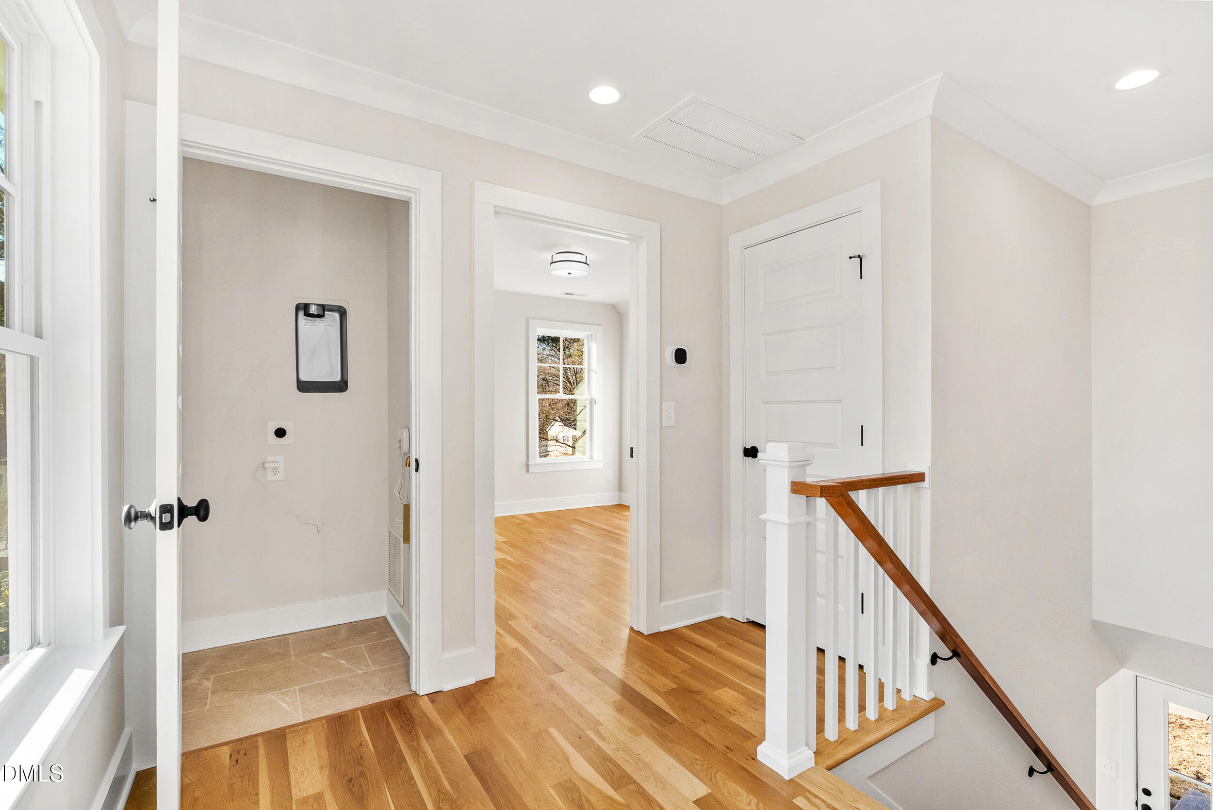 213 Gresham Avenue Property Photo 16