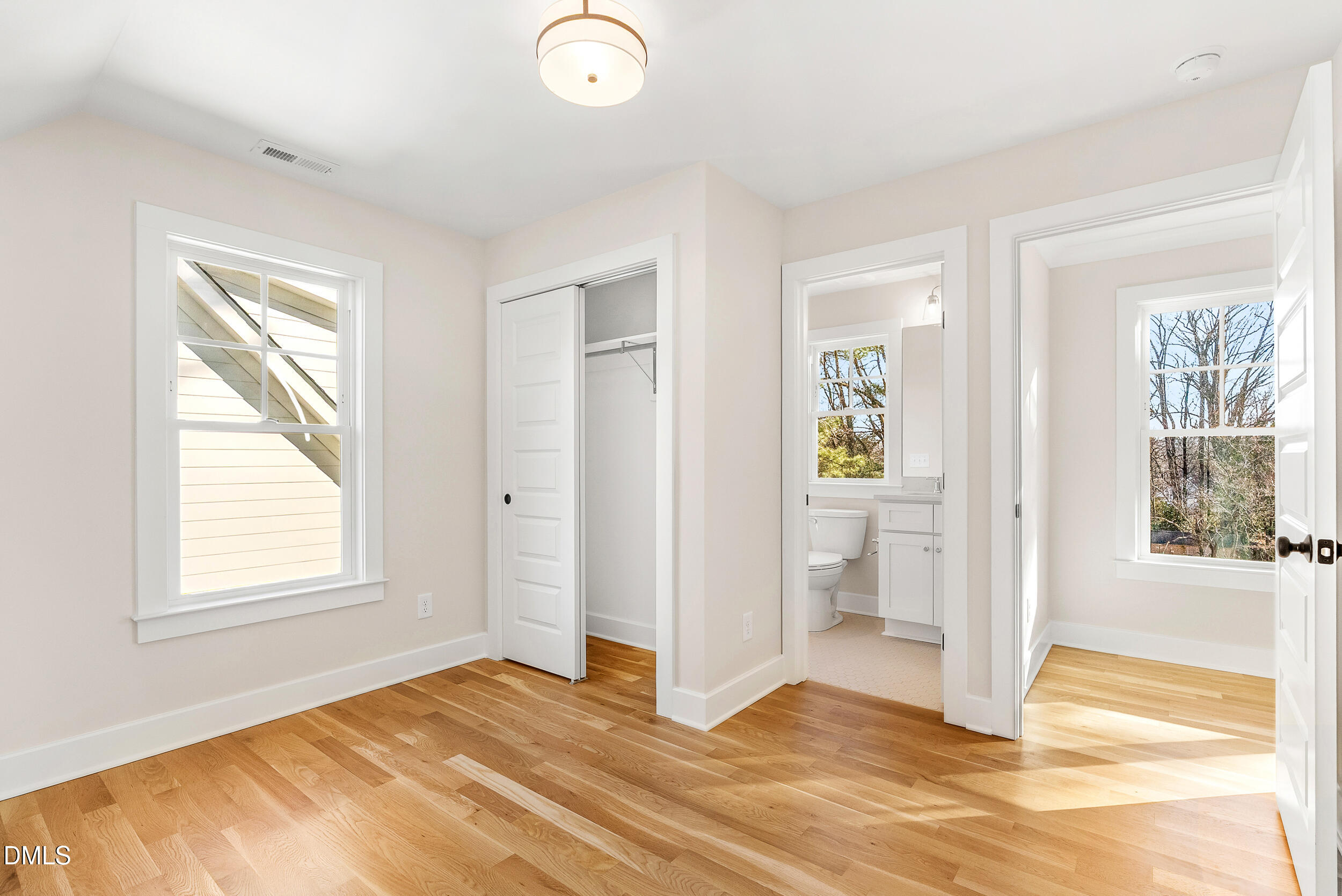 213 Gresham Avenue Property Photo 17