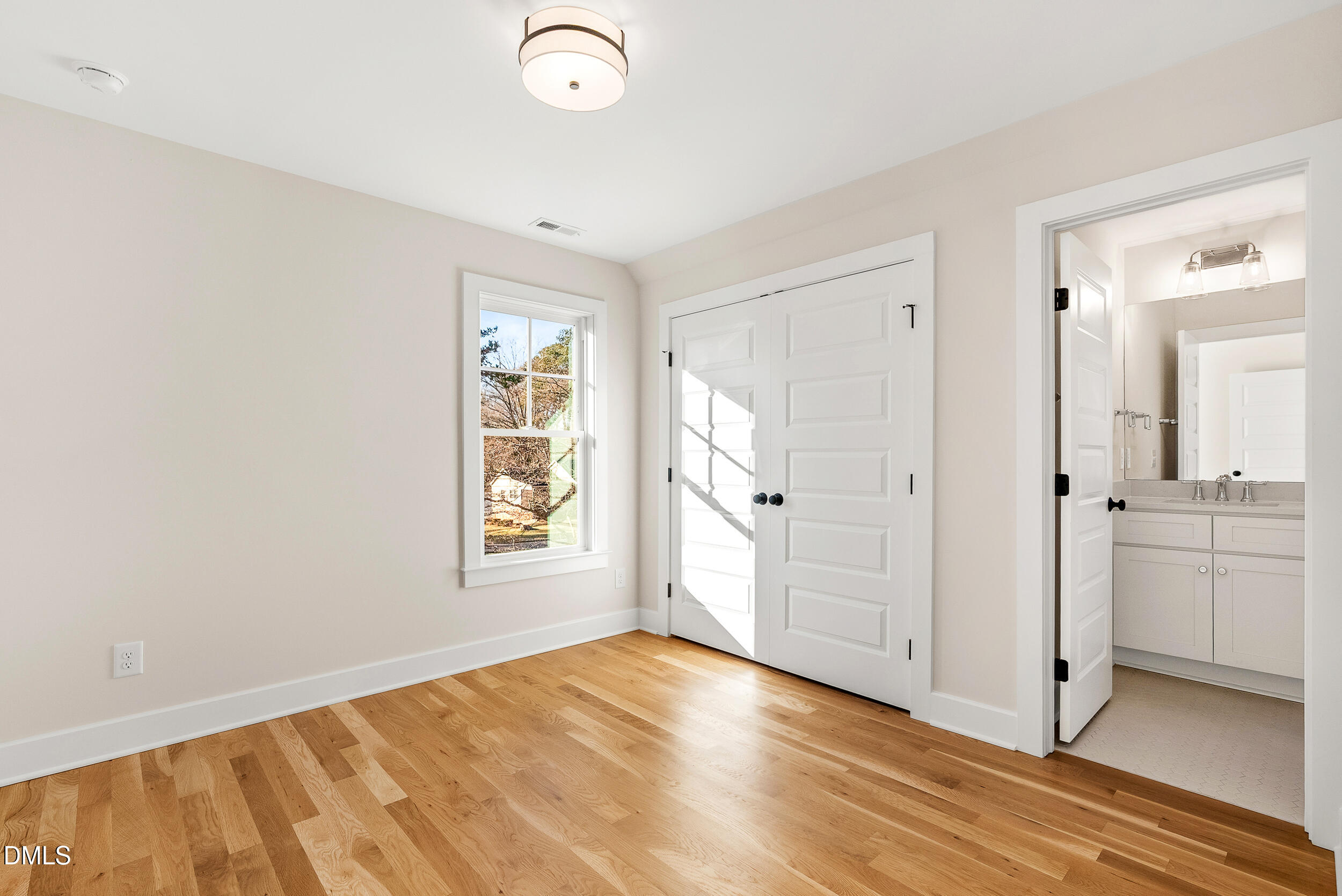 213 Gresham Avenue Property Photo 19