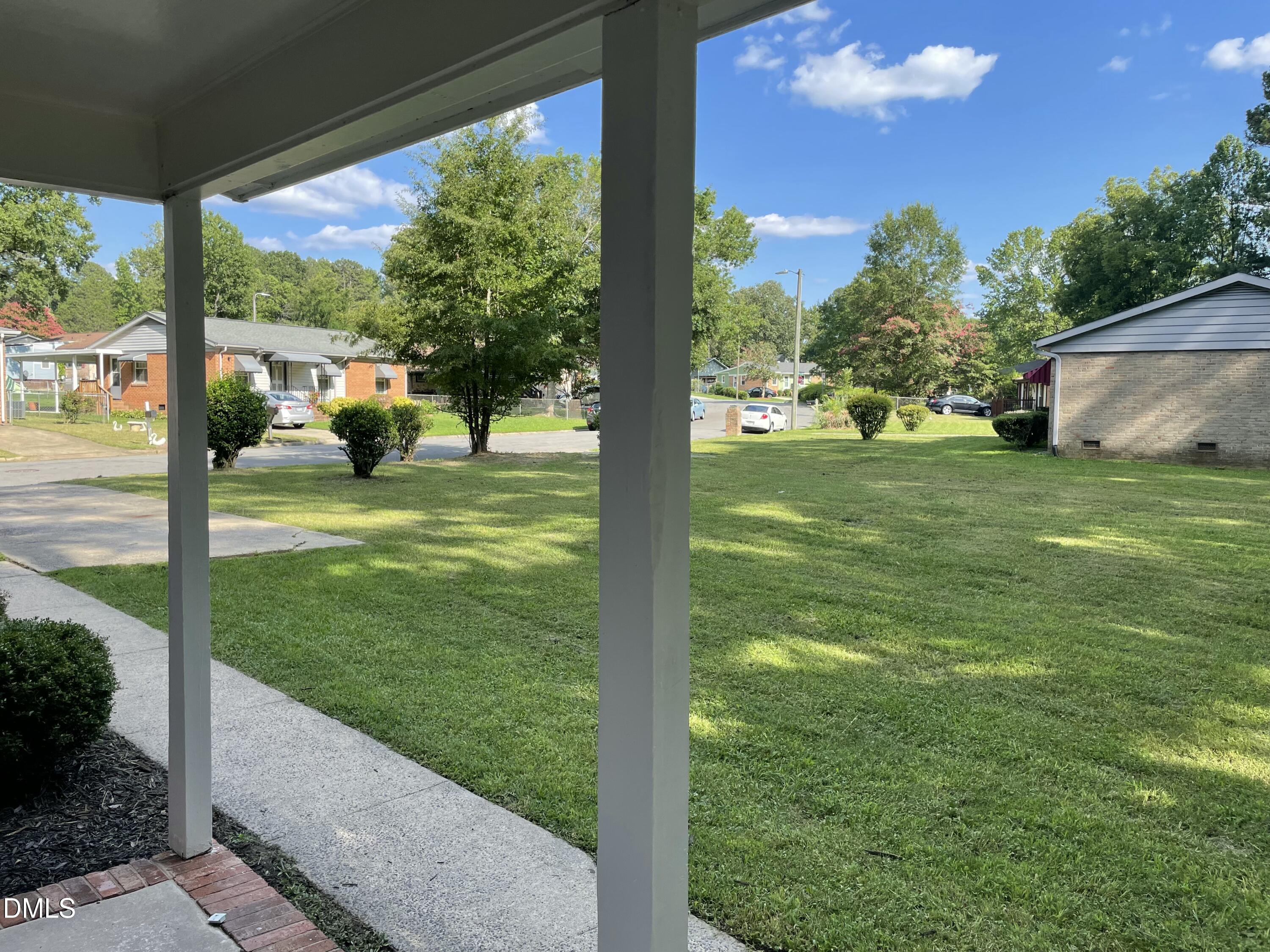 3406 Facade Street Property Photo 5