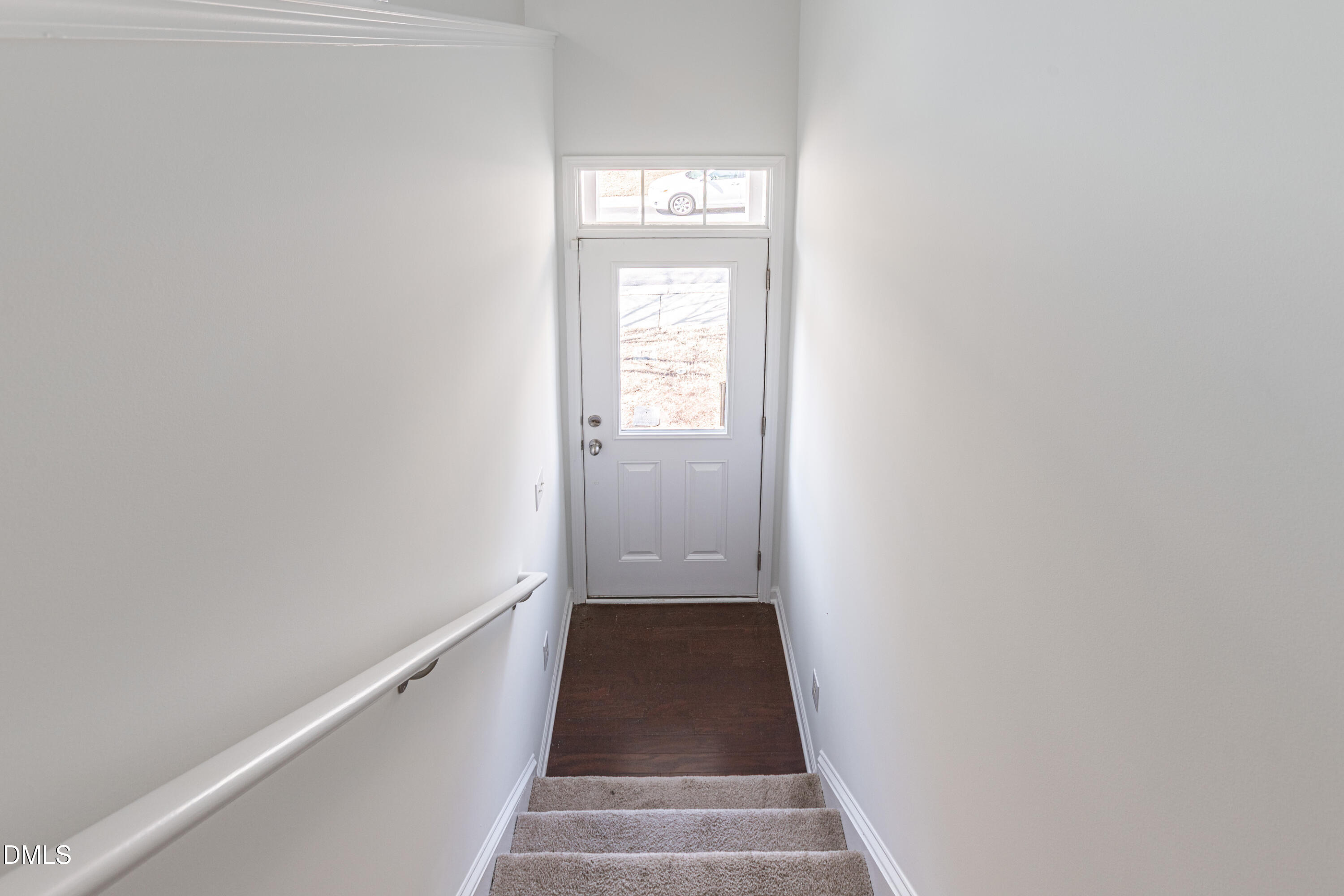 5043 Lalex Lane Property Photo 6