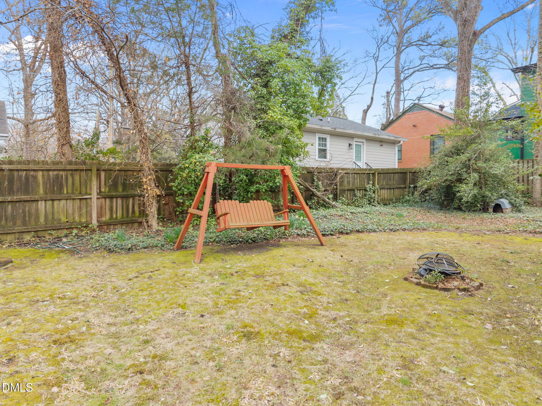 2303 Englewood Avenue Property Photo 23