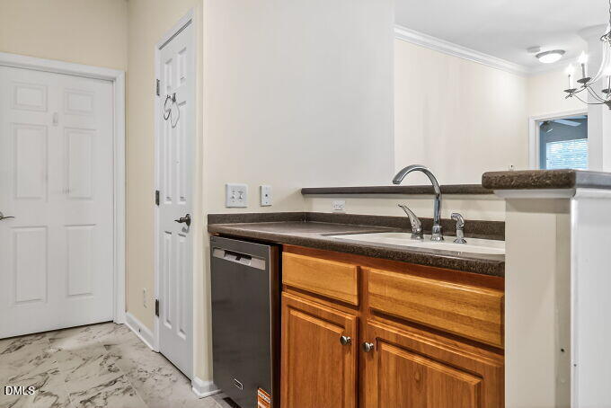 623 Eyam Hall Lane Property Photo 16