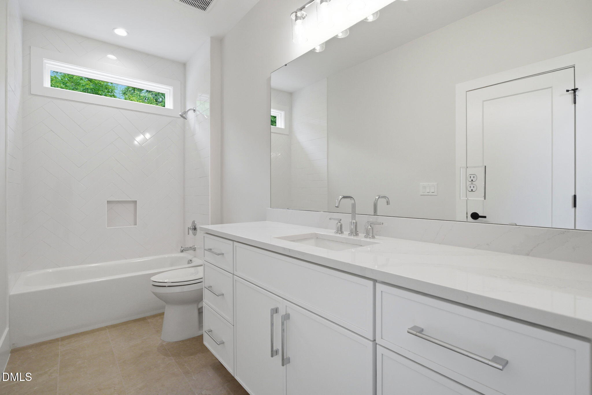 1304 Sanctuary Pond Drive Property Photo 31