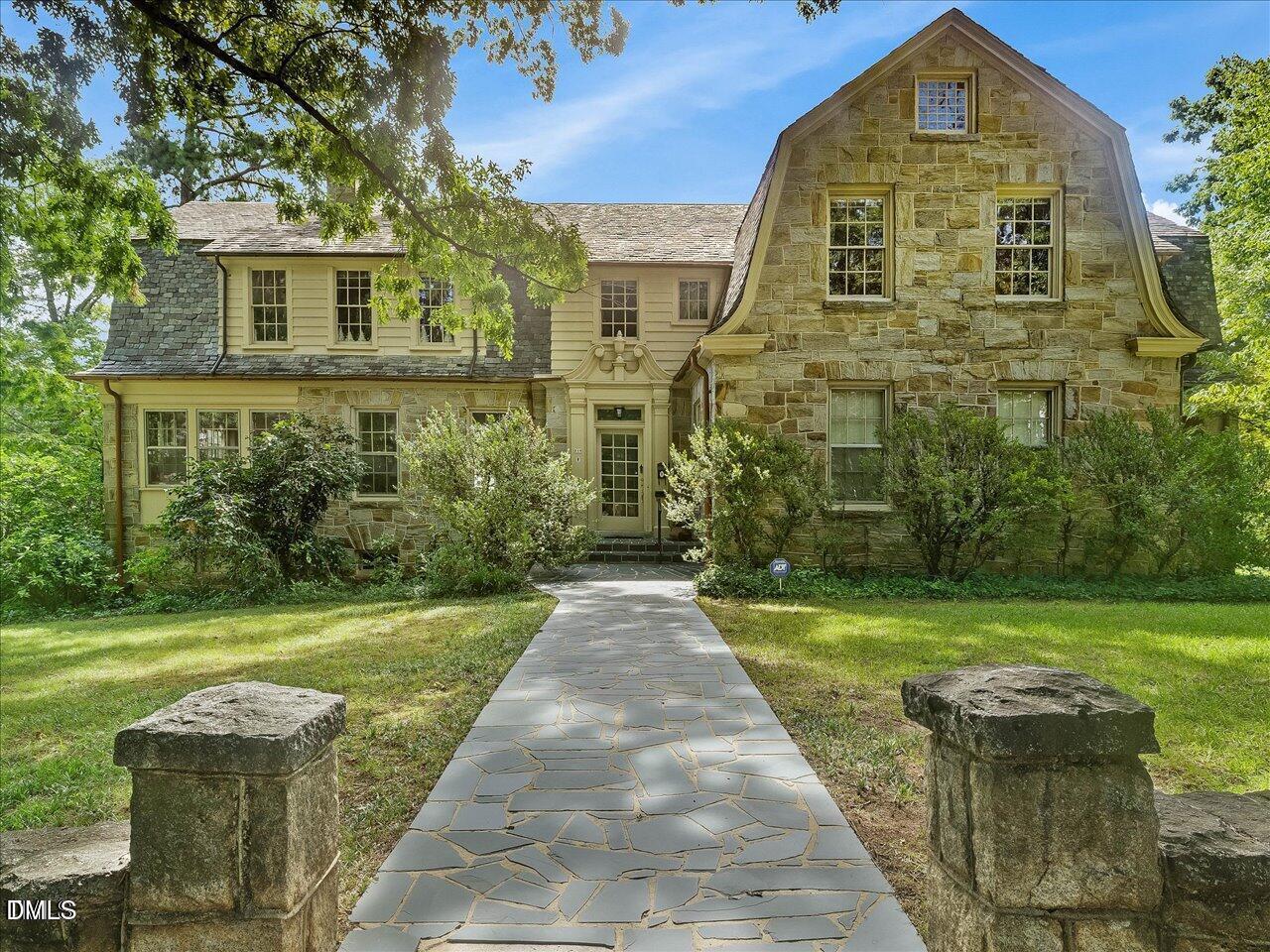 216 + 204 Hawthorne Road Property Photo 1