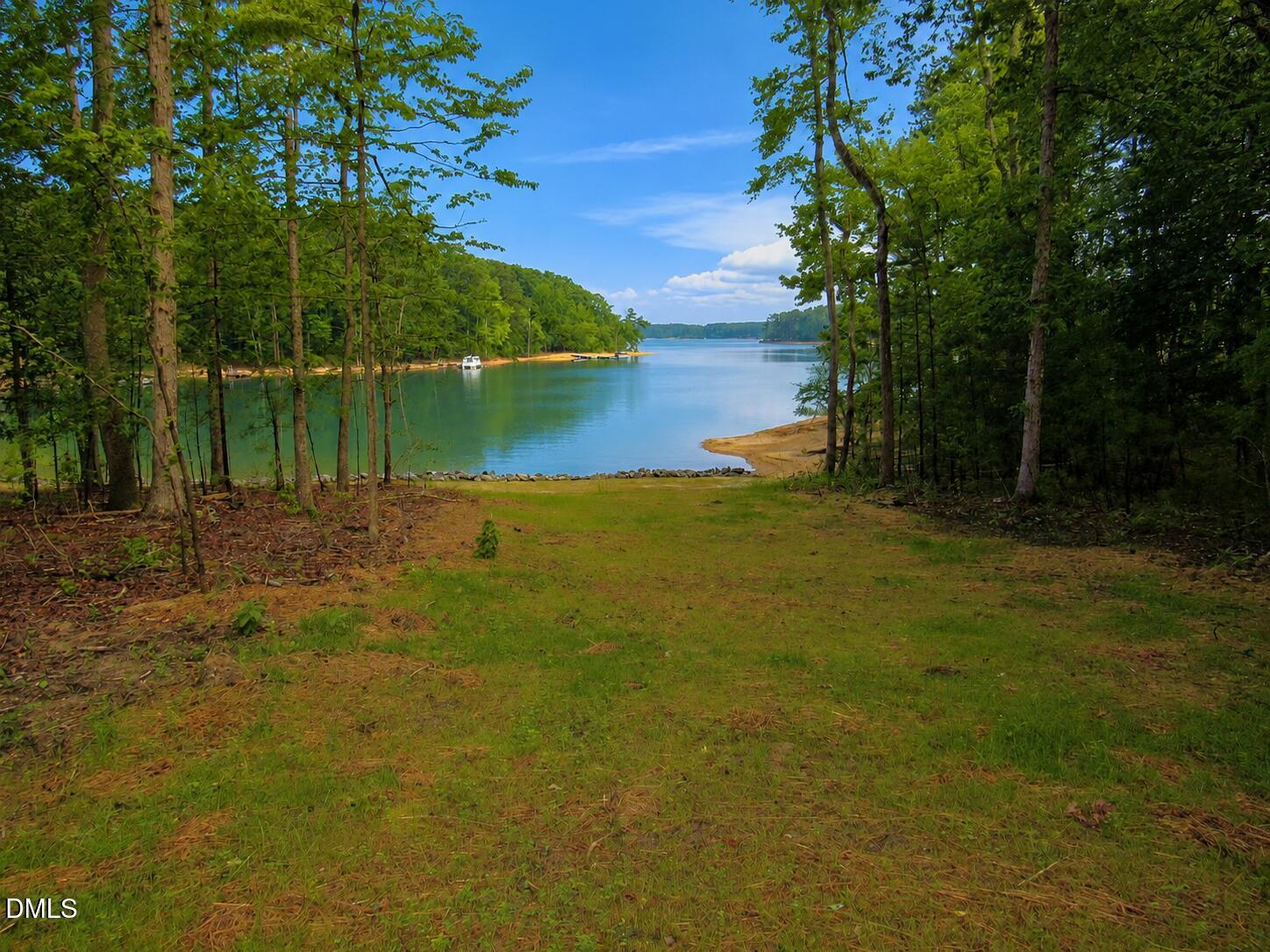 141 Shoreline Drive Property Photo 3