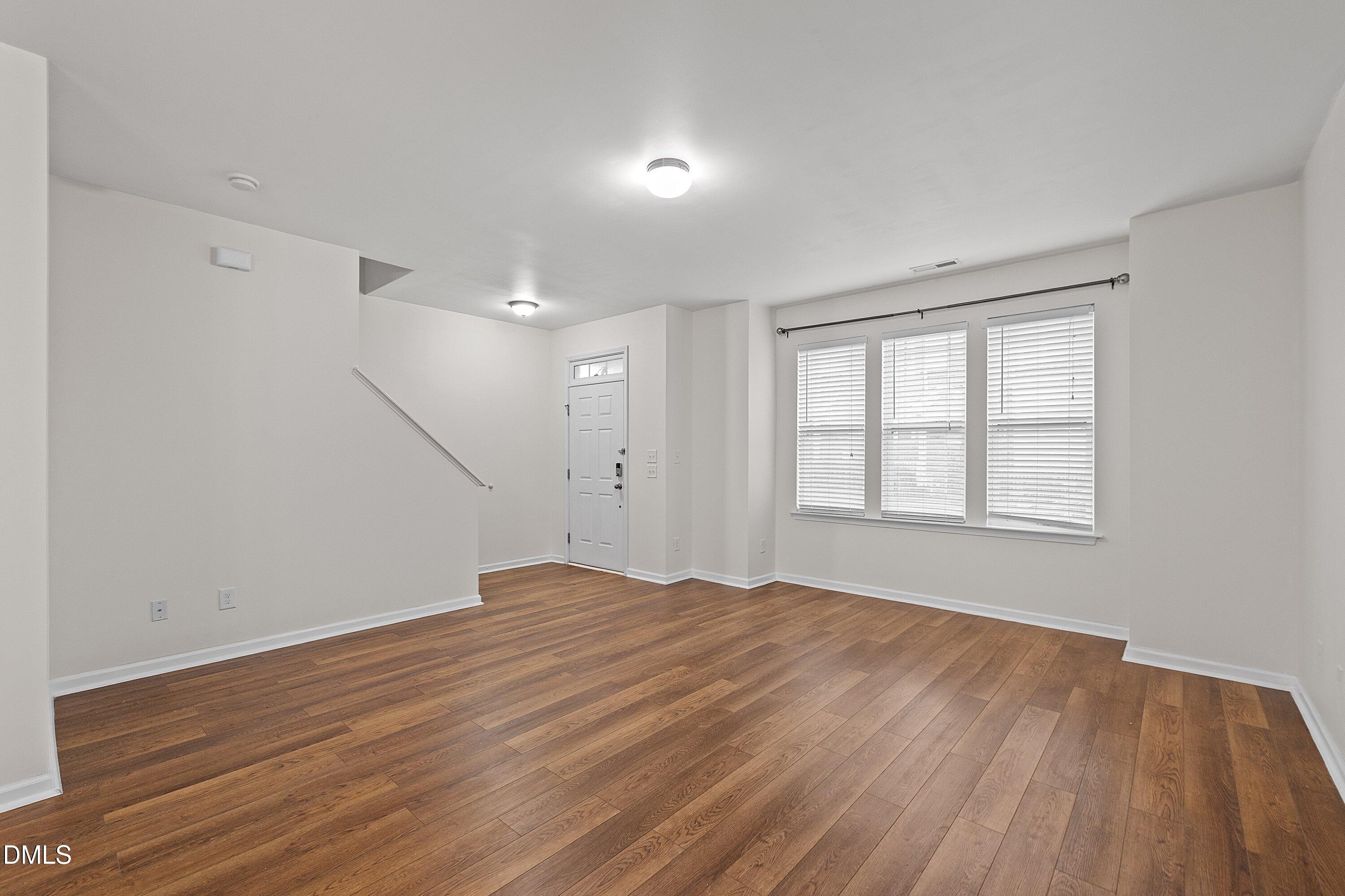 743 Blossom Grove Drive Property Photo 7