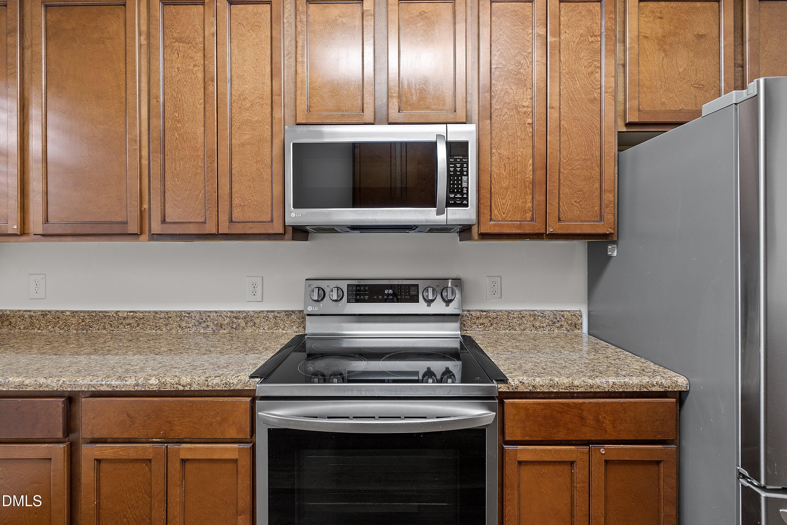 743 Blossom Grove Drive Property Photo 15
