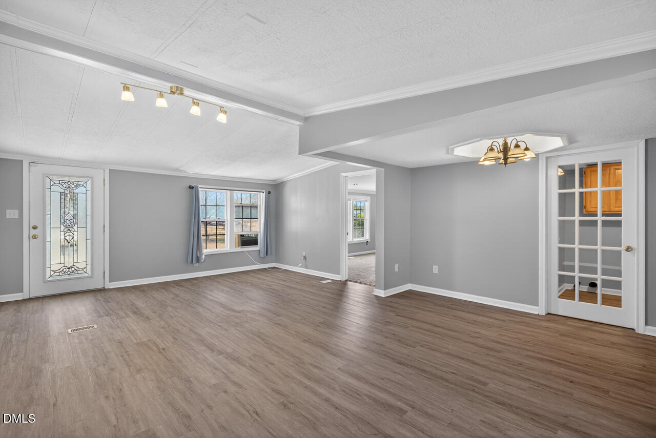 1622 Lancaster Road