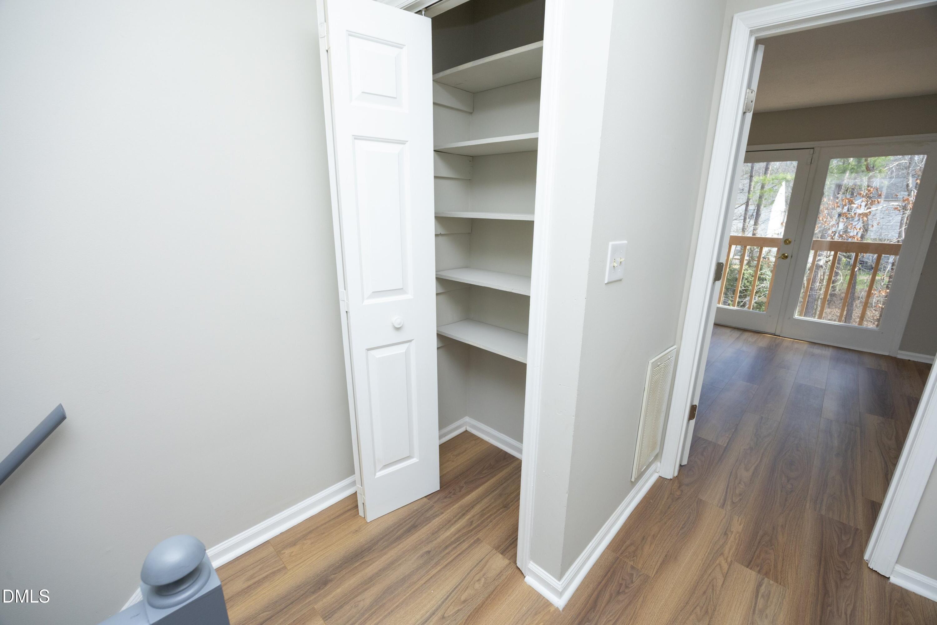 806 Kendall Drive 502 Property Photo 24