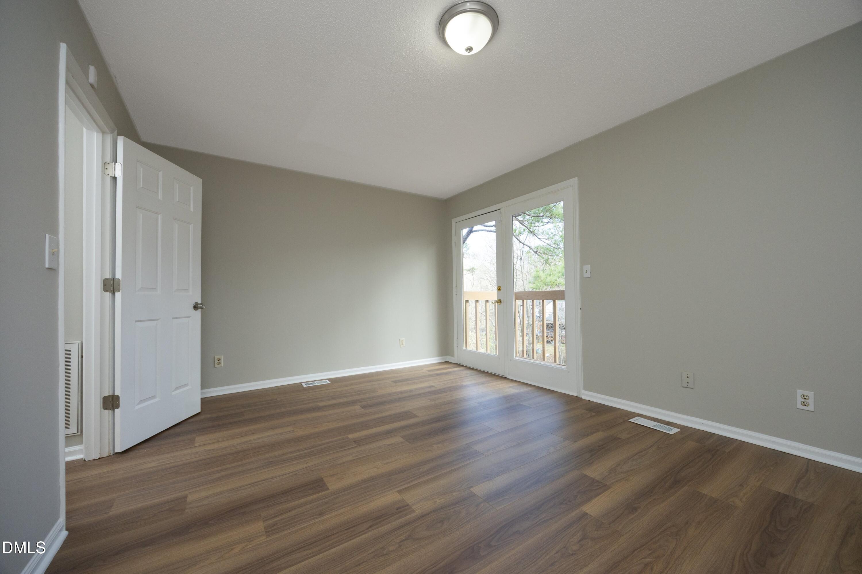 806 Kendall Drive 502 Property Photo 25