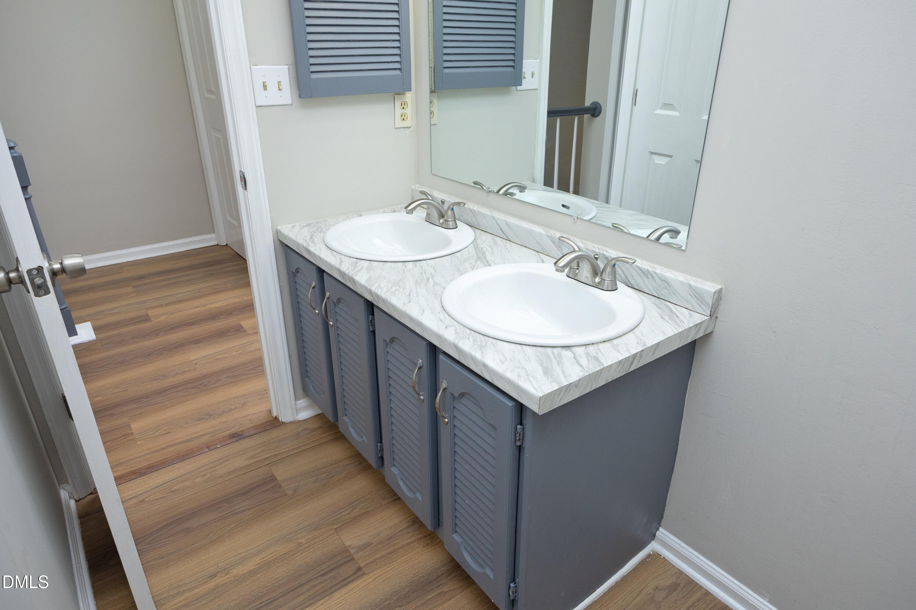 806 Kendall Drive 502 Property Photo 32
