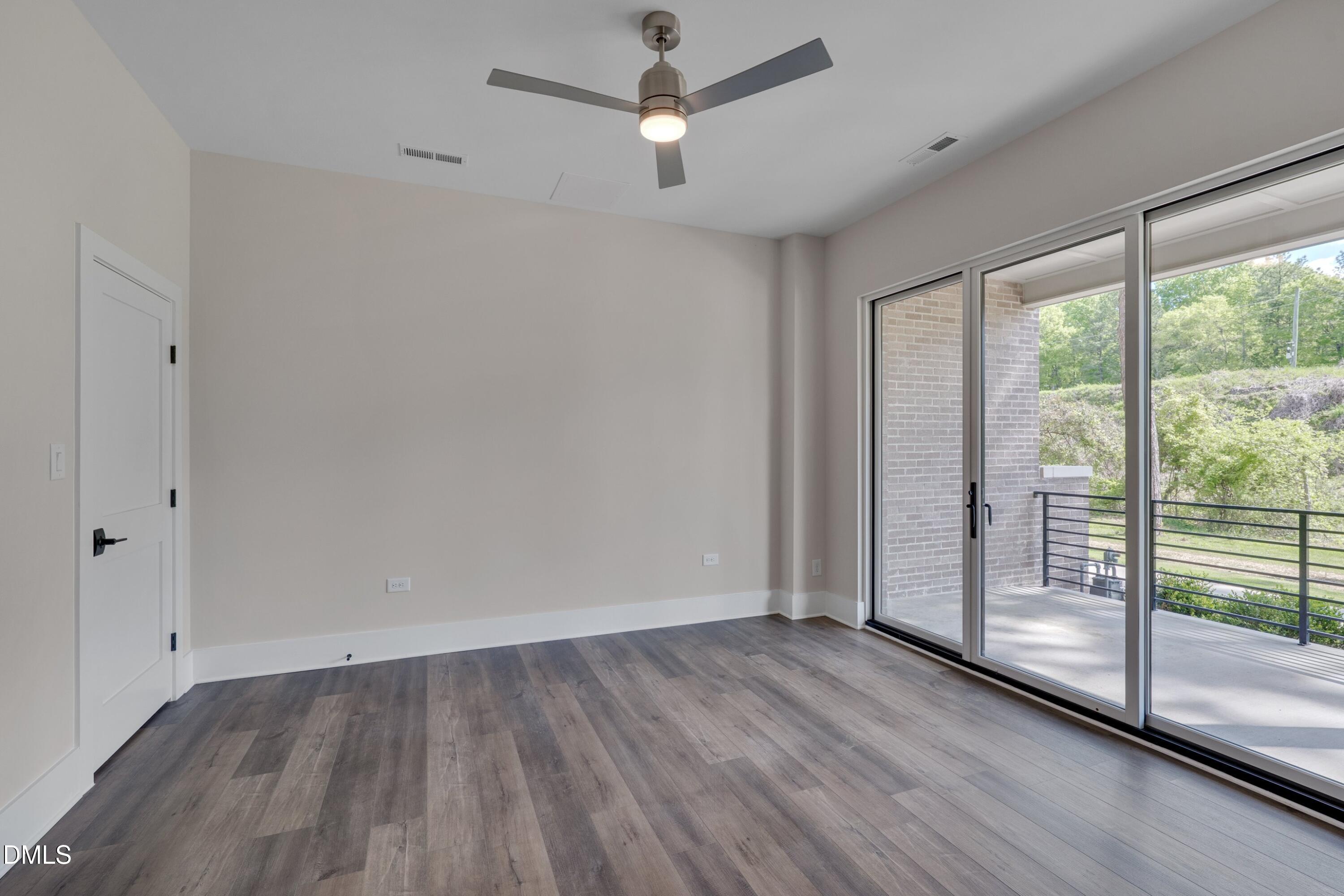 1012 Manor Way Property Photo 16