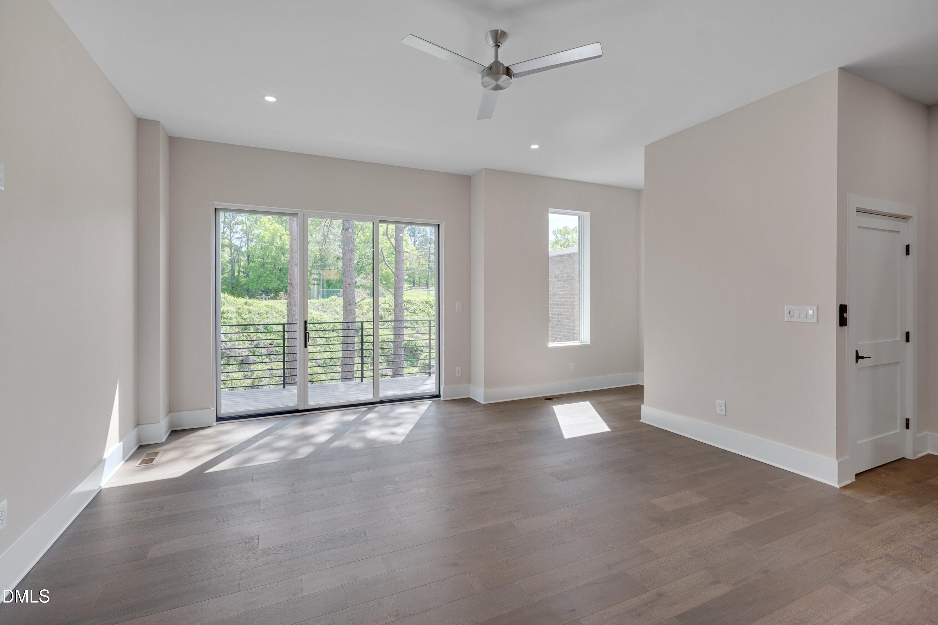 1012 Manor Way Property Photo 28