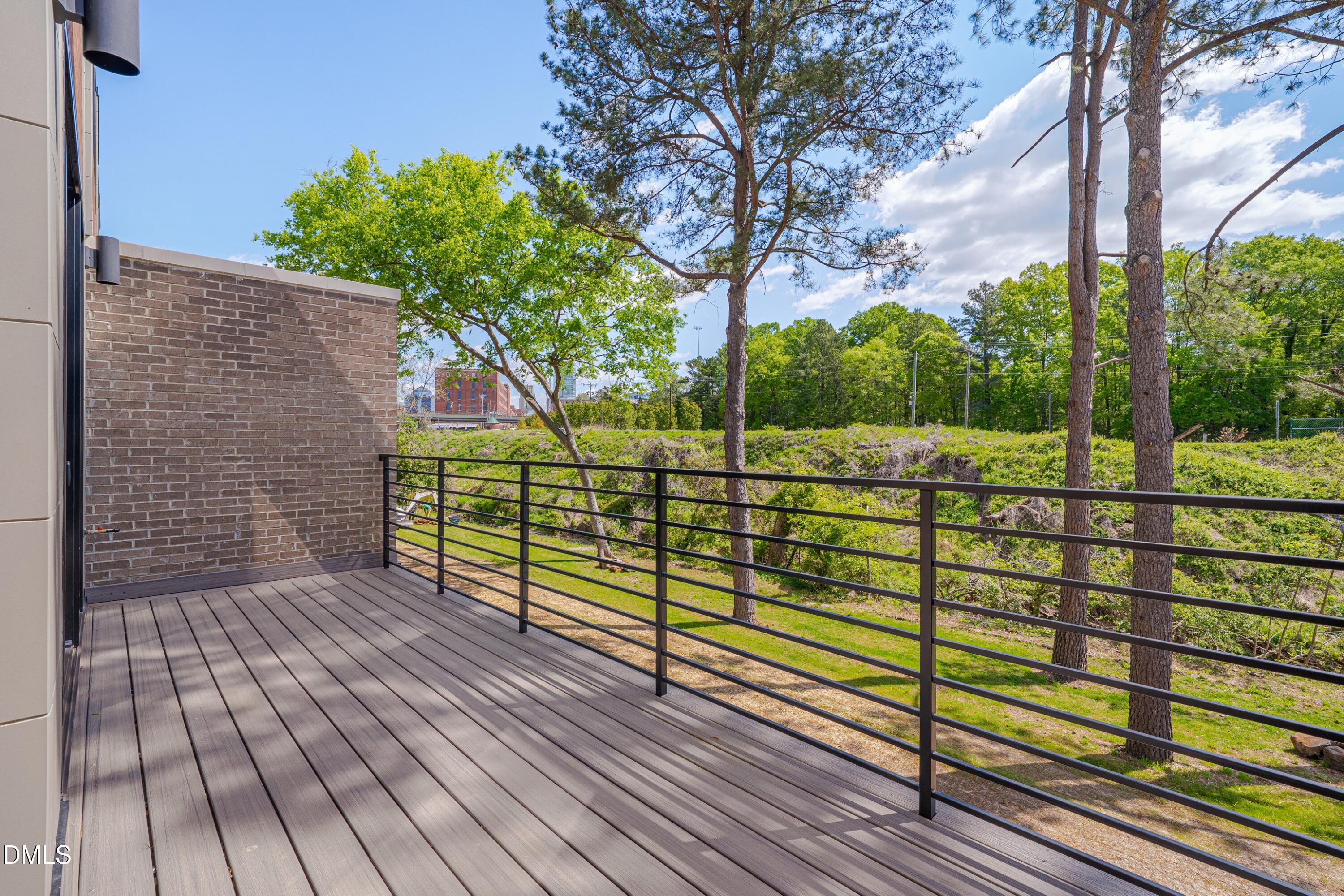 1012 Manor Way Property Photo 33