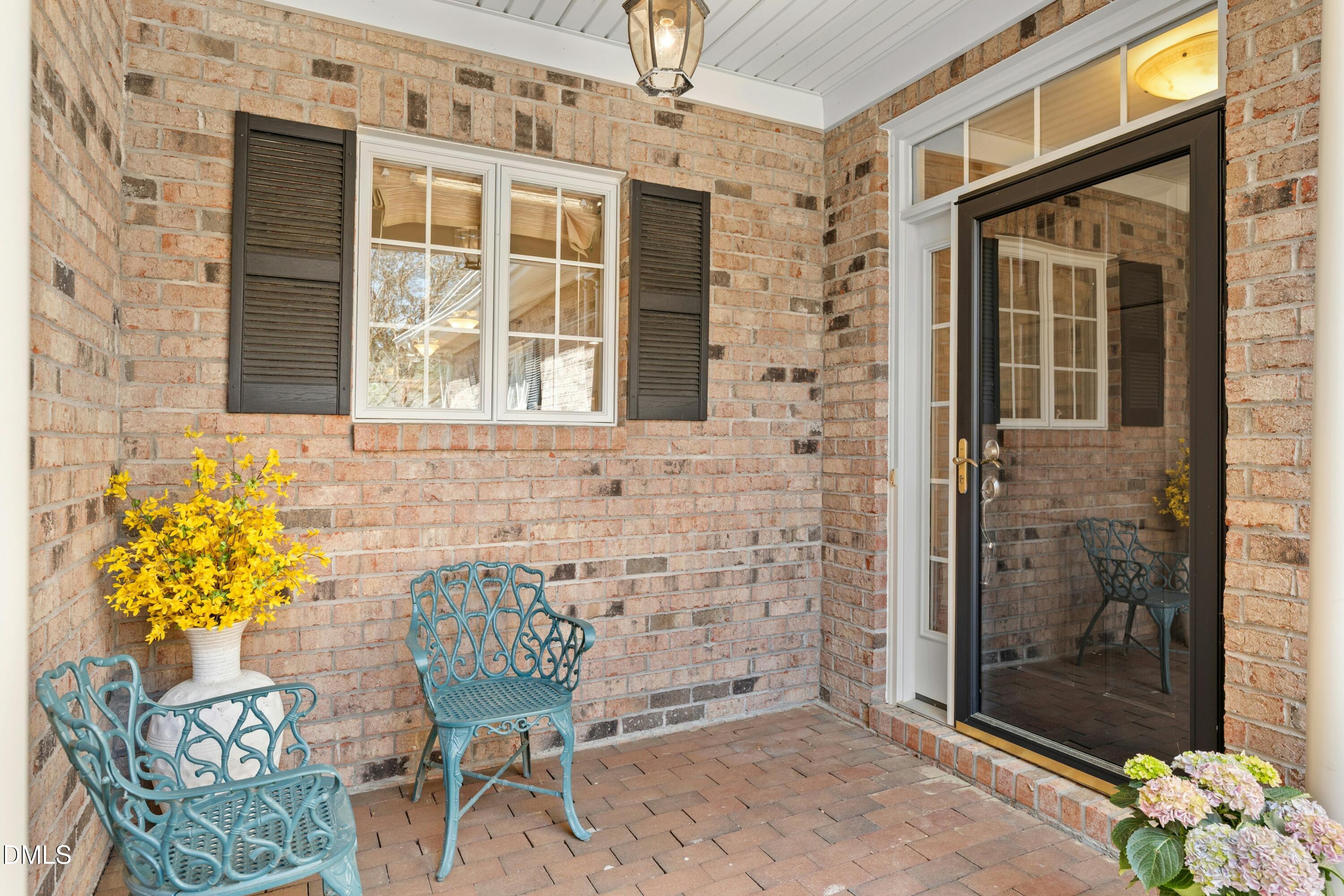 161 Lake Park Circle Property Photo 5