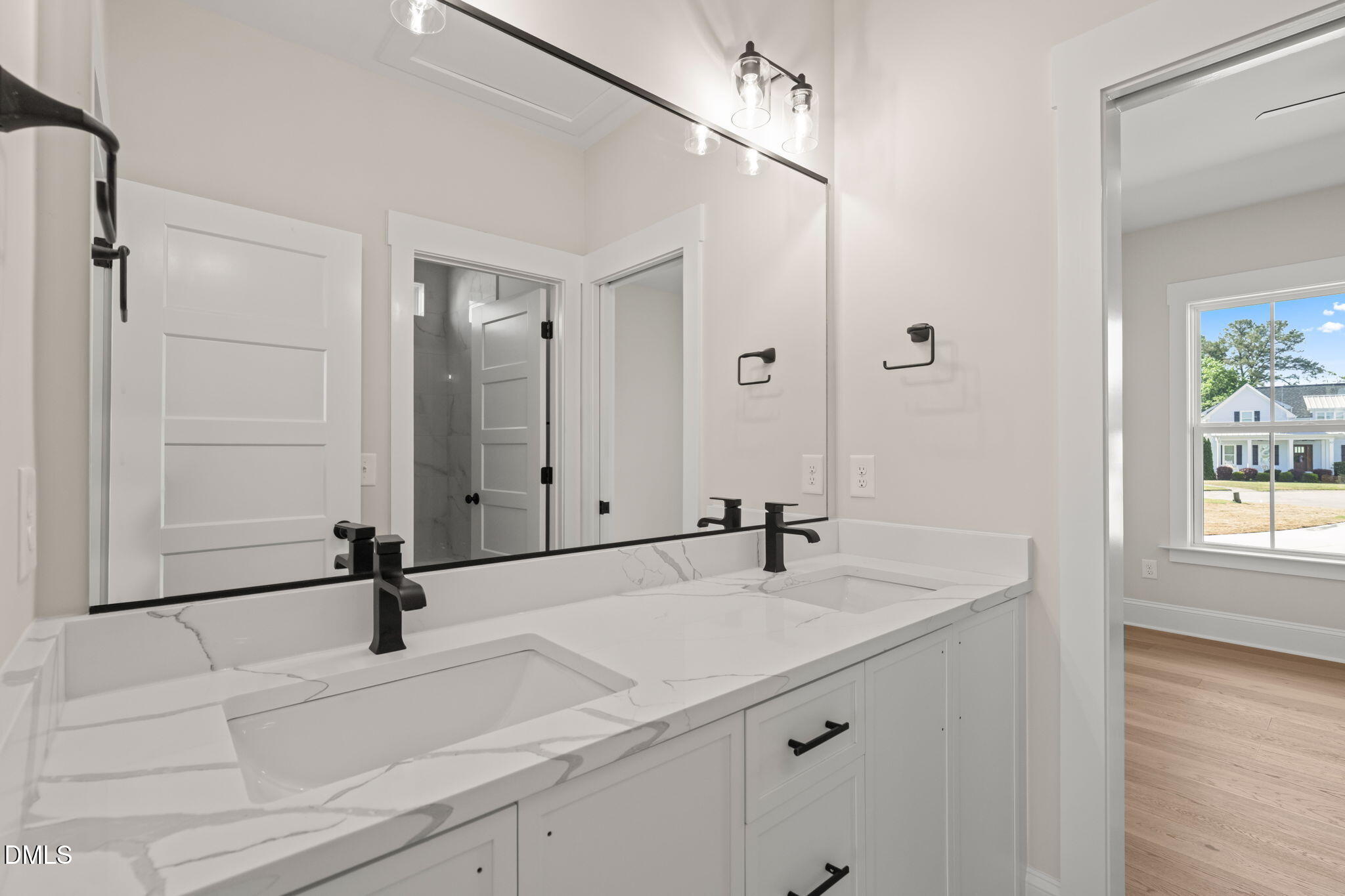 85 Constitution Avenue Property Photo 31