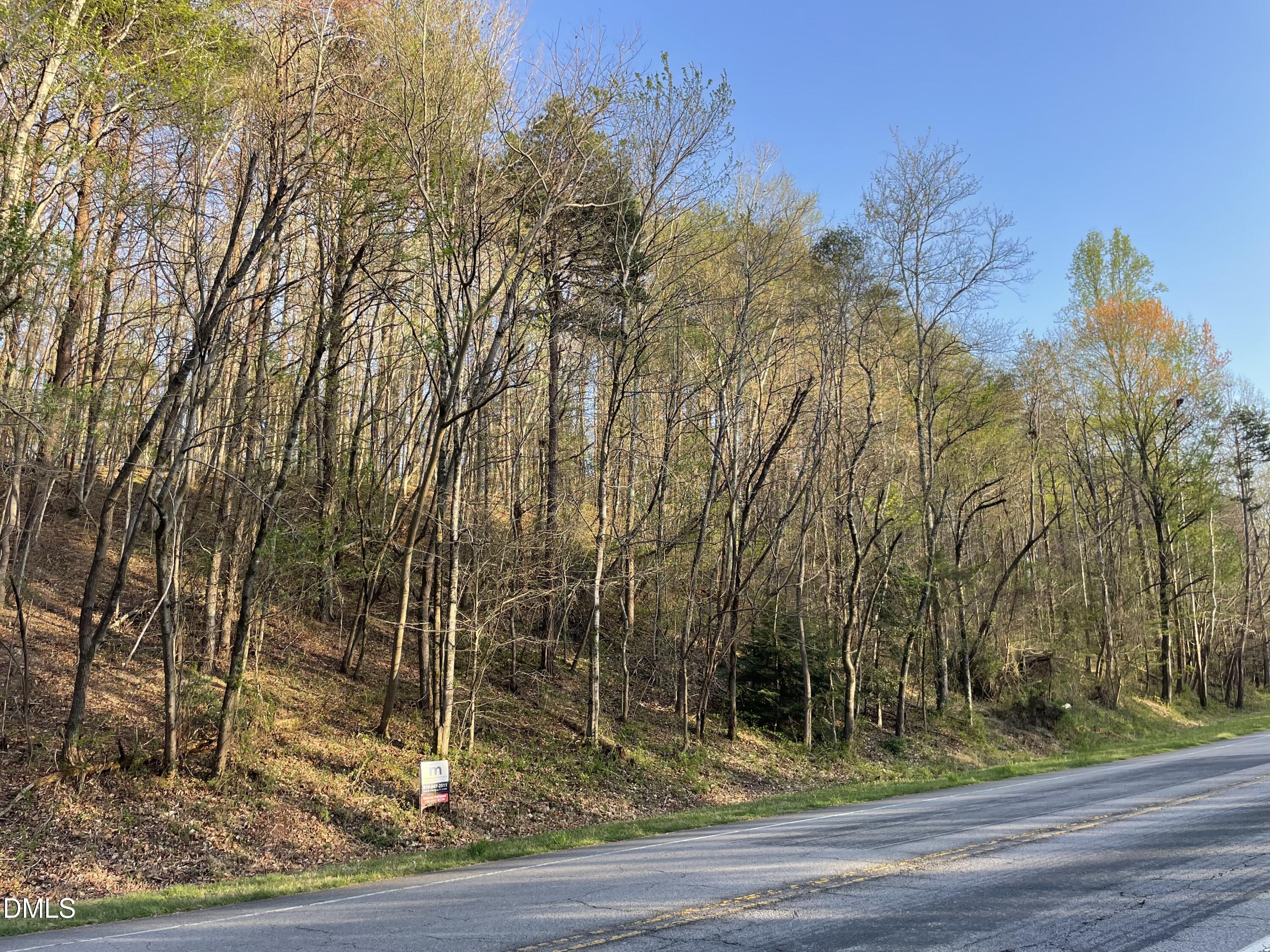 1 Valley Road