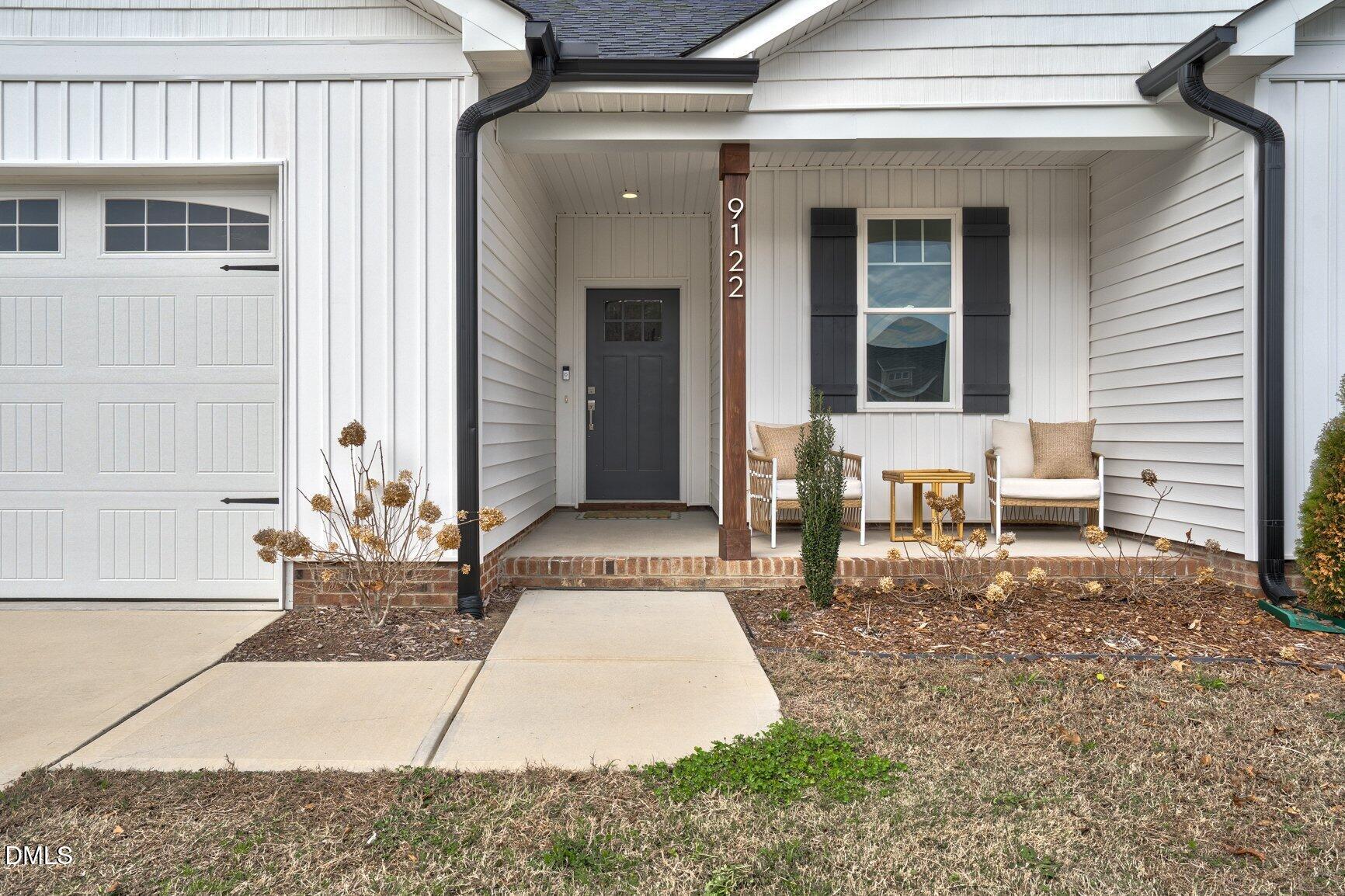9122 Byron Court Property Photo 3