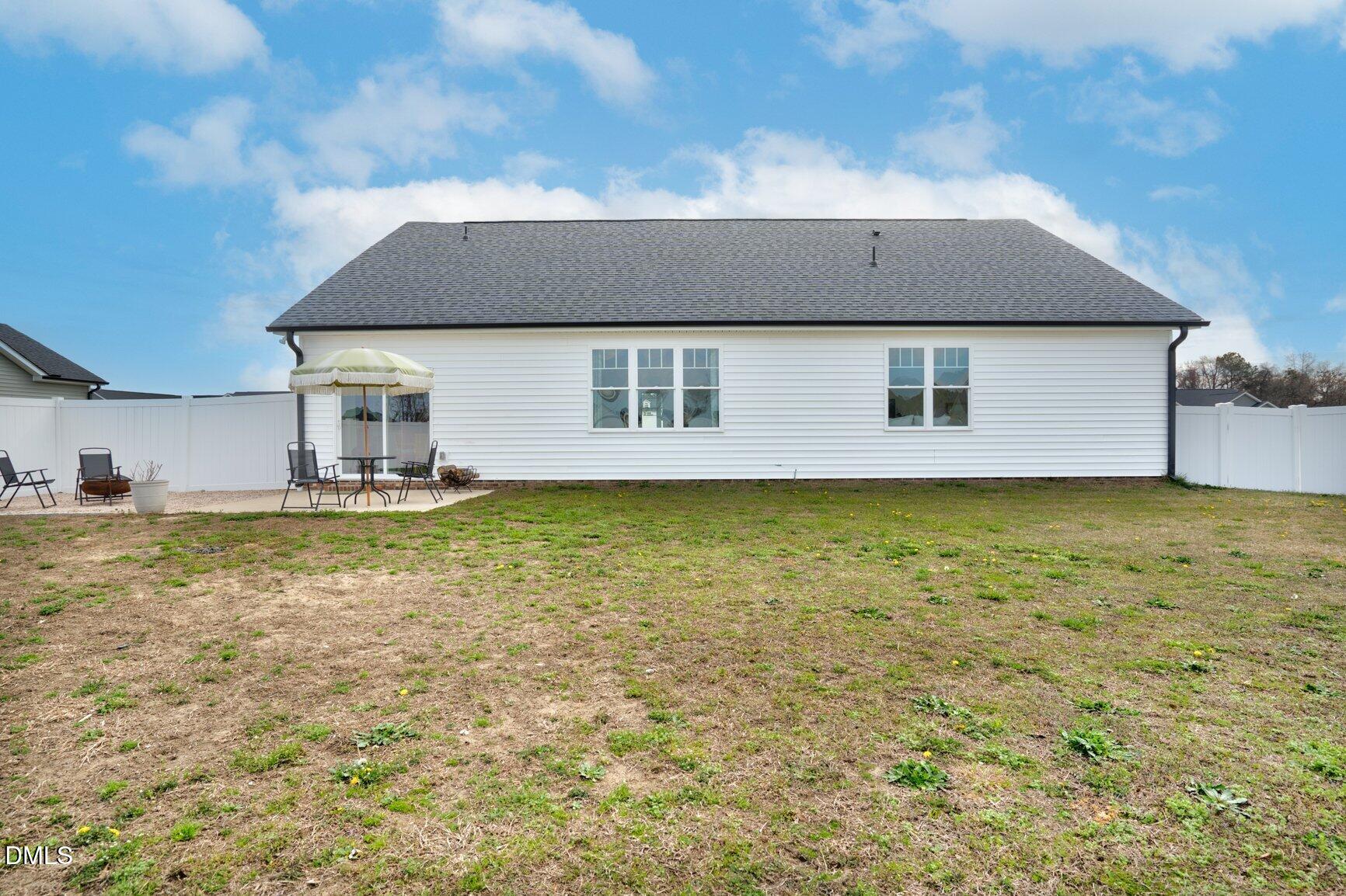 9122 Byron Court Property Photo 25