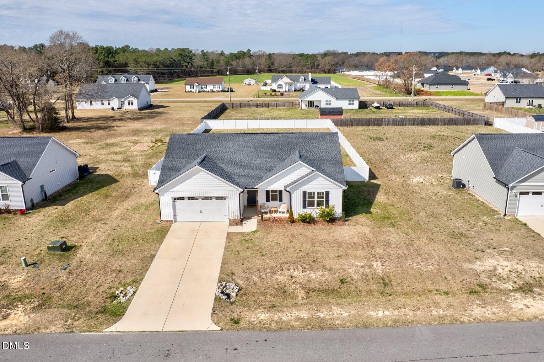 9122 Byron Court Property Photo 32