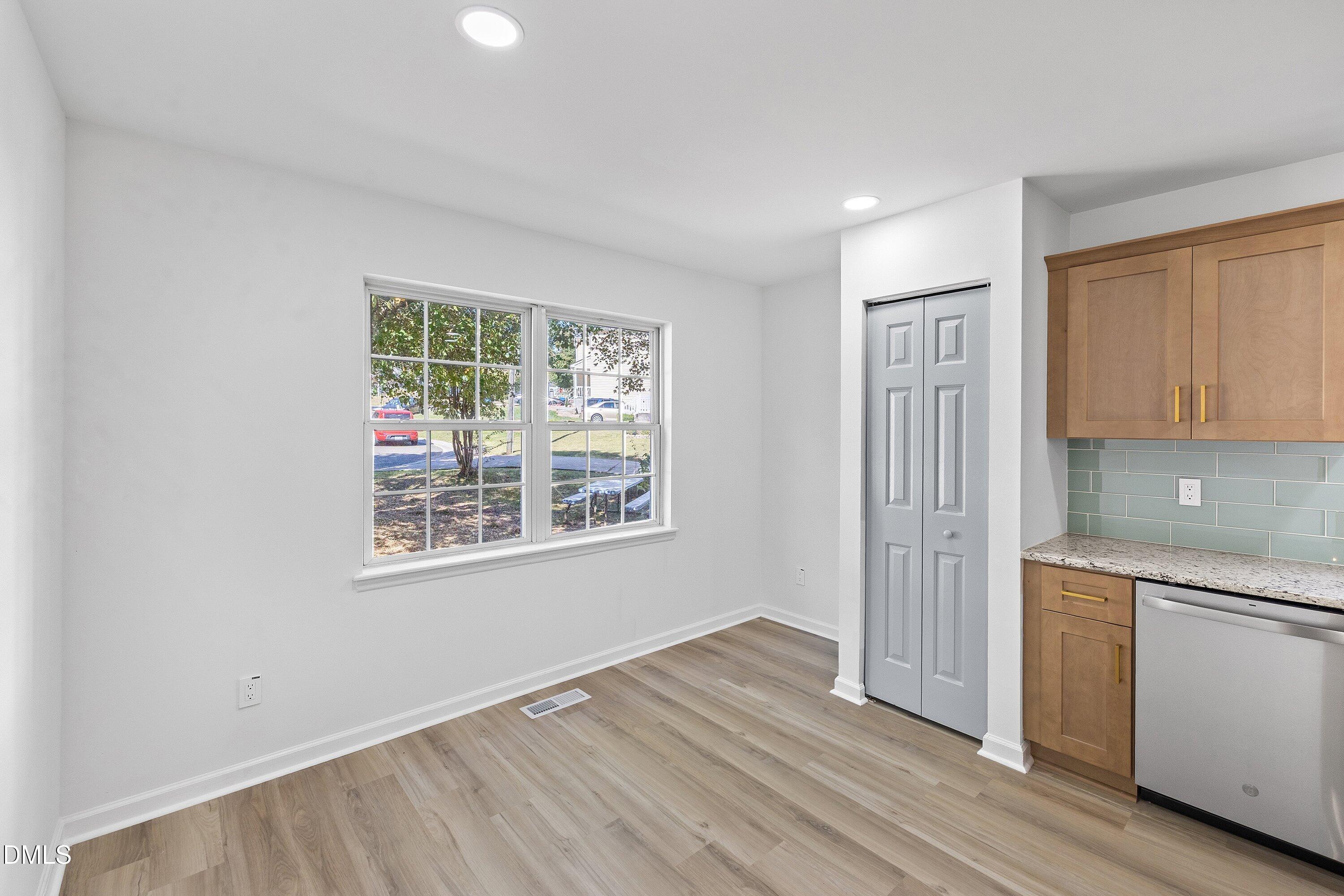 12 Sameer Court Property Photo 13