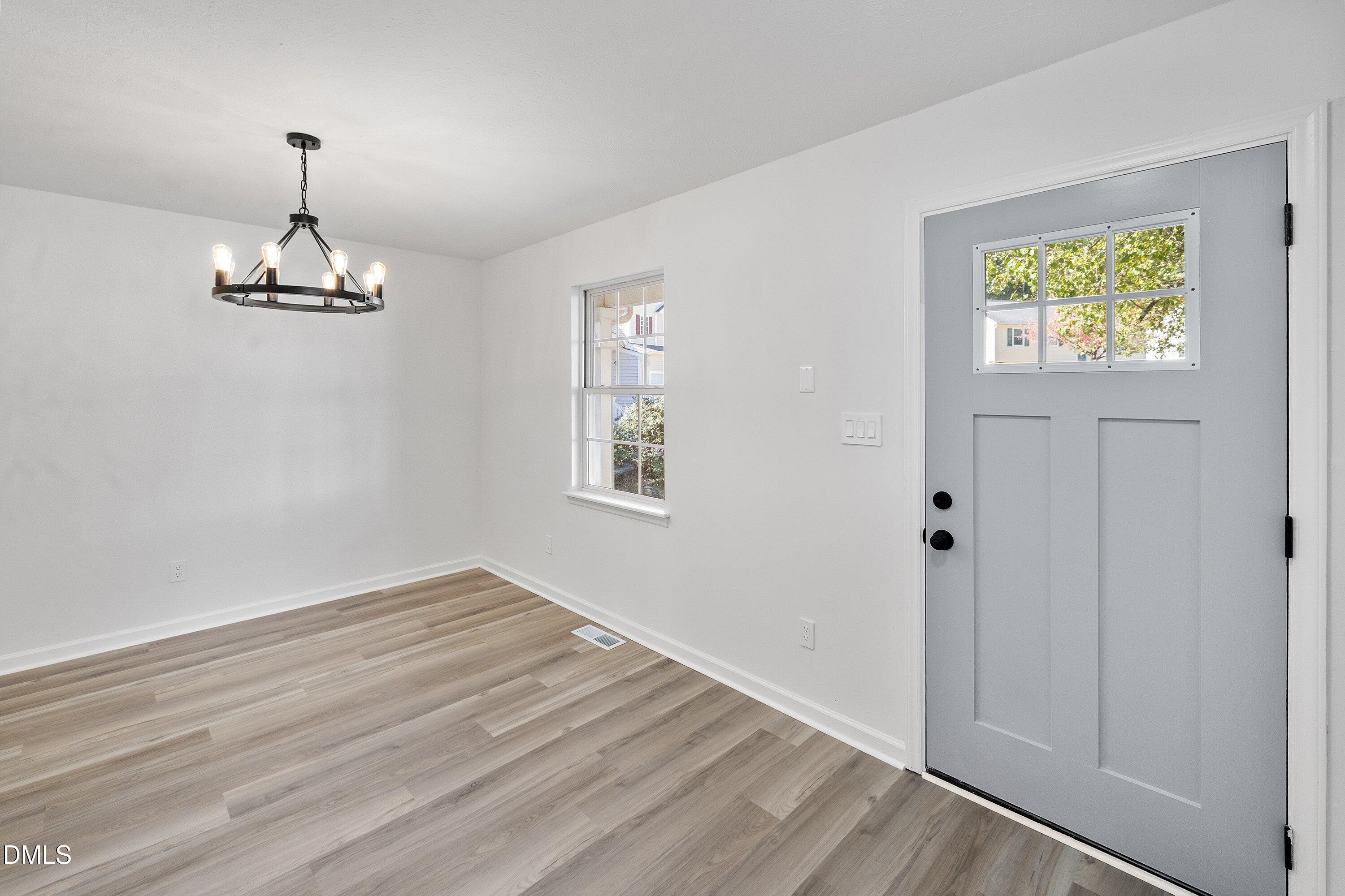 12 Sameer Court Property Photo 17