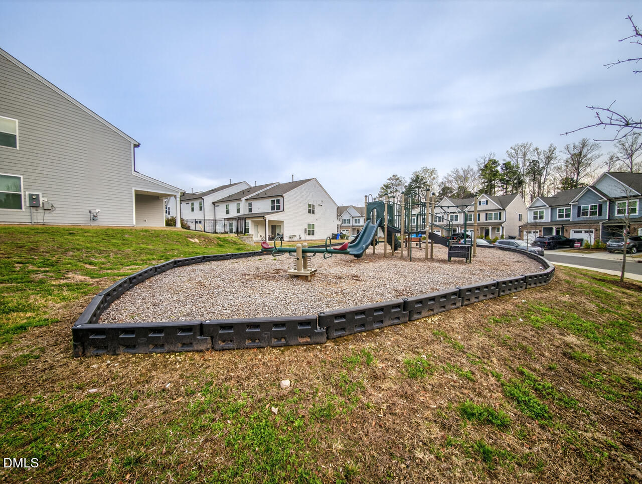 1024 Heartstone Way Property Photo 45