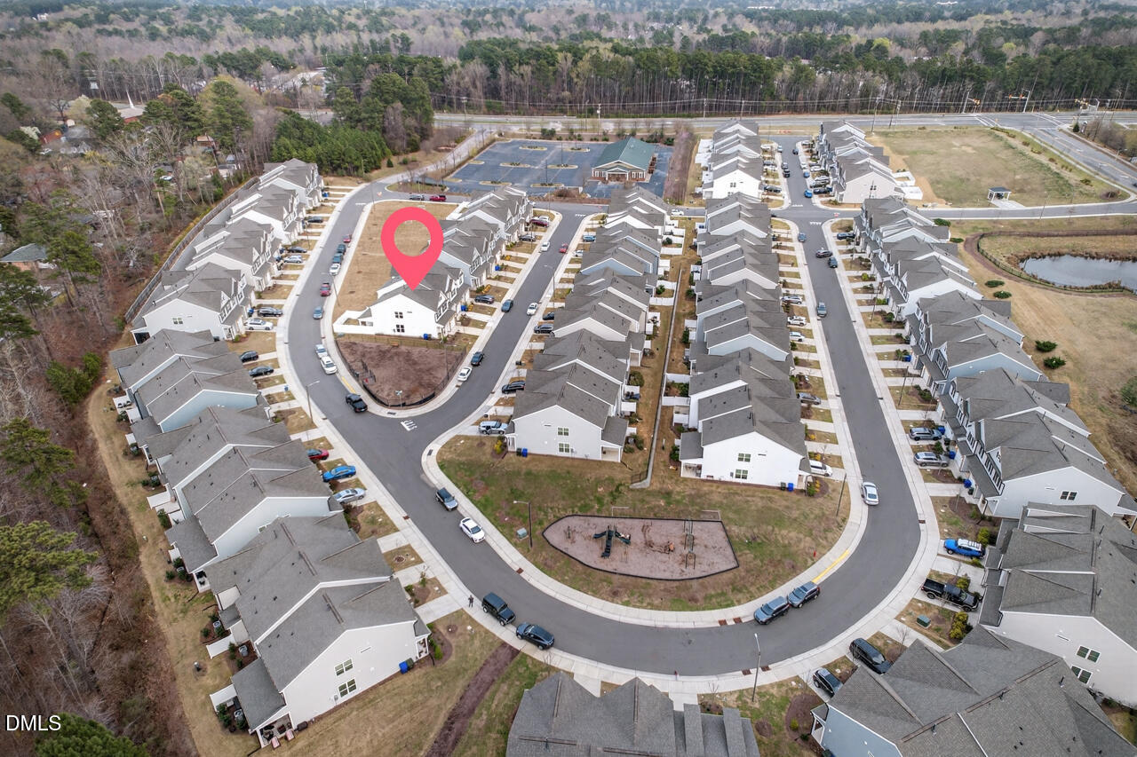 1024 Heartstone Way Property Photo 49